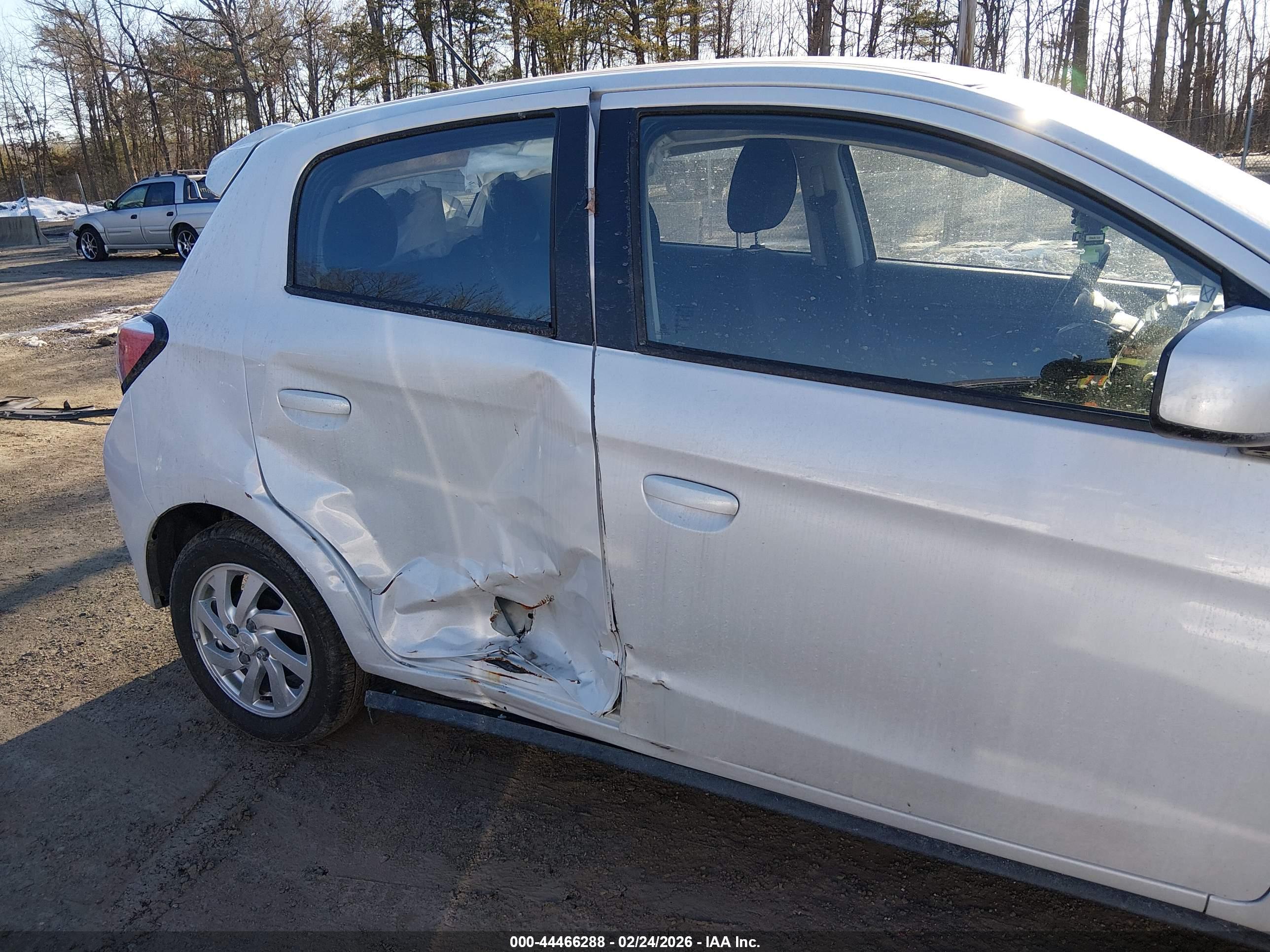MITSUBISHI MIRAGE image 6
