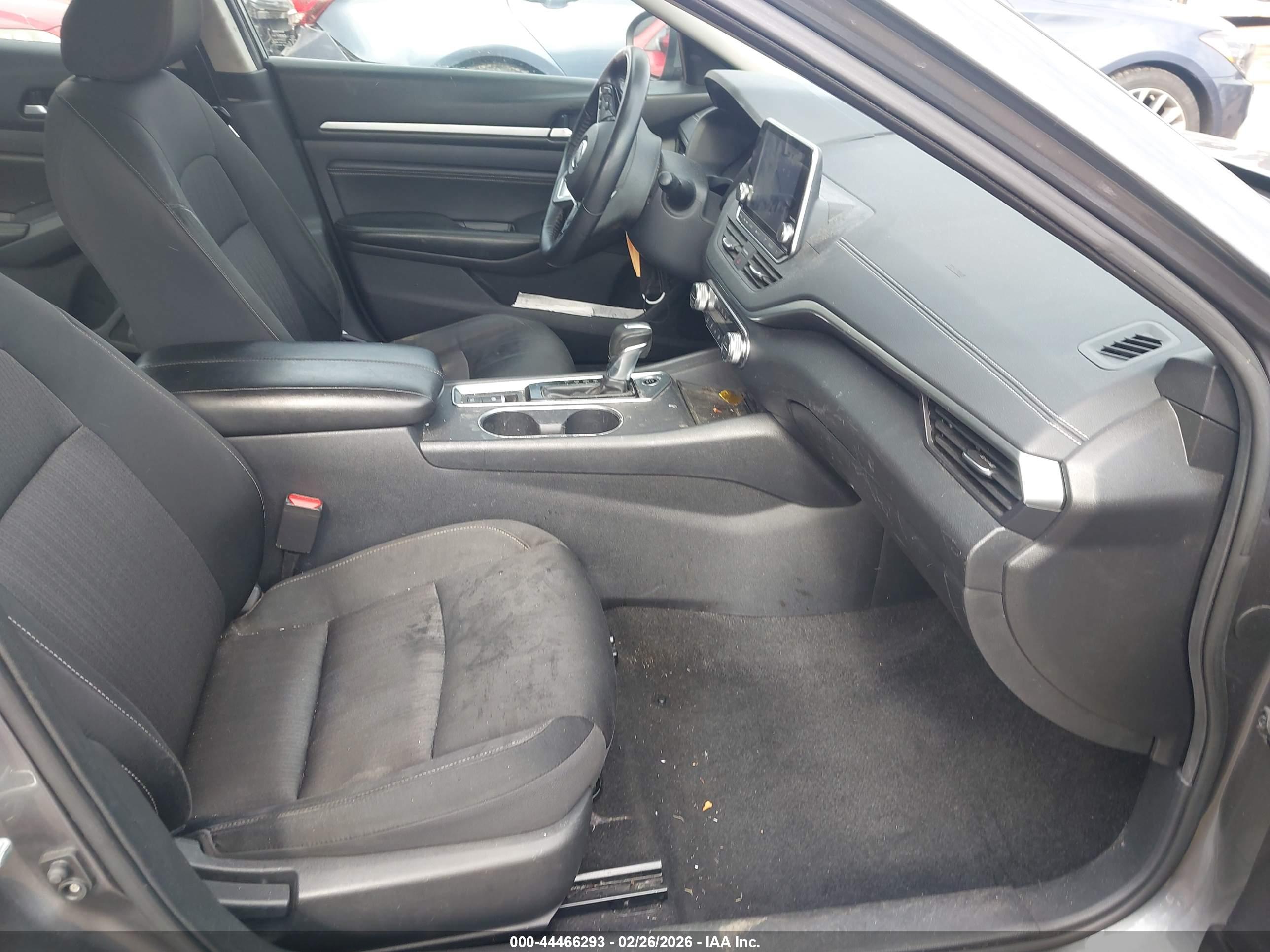 NISSAN ALTIMA image 5