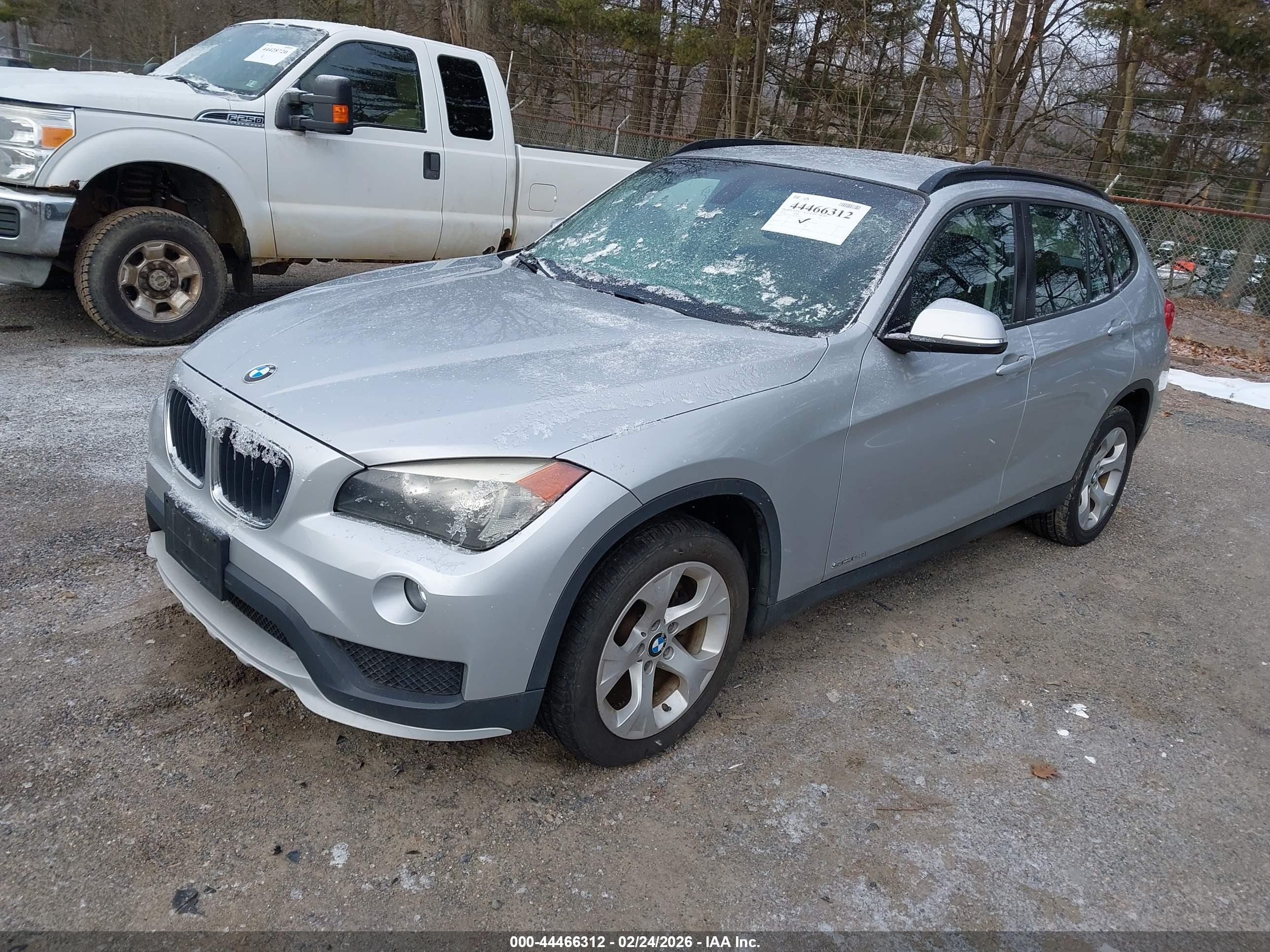 BMW X1 image 2