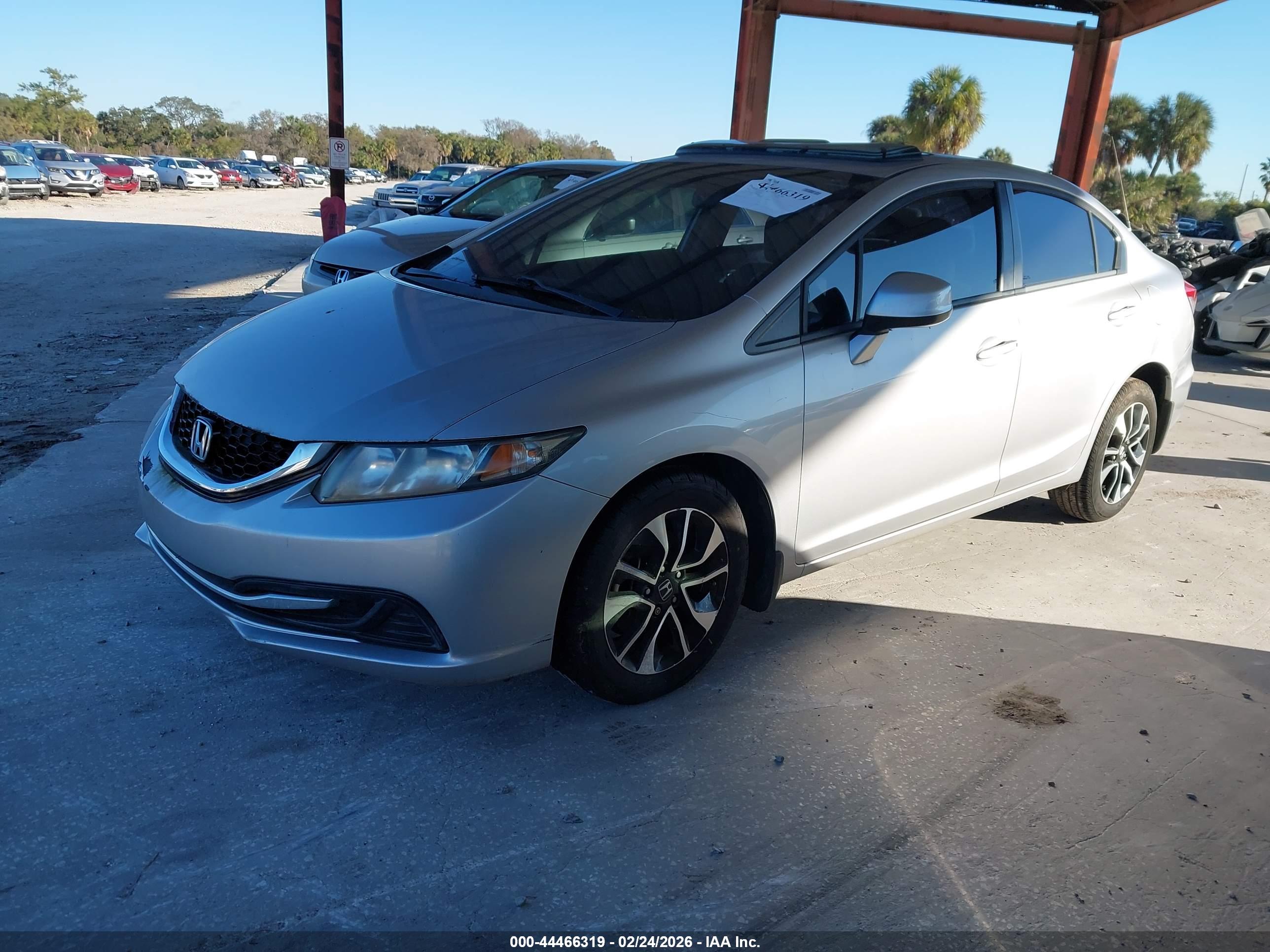 HONDA CIVIC image 2