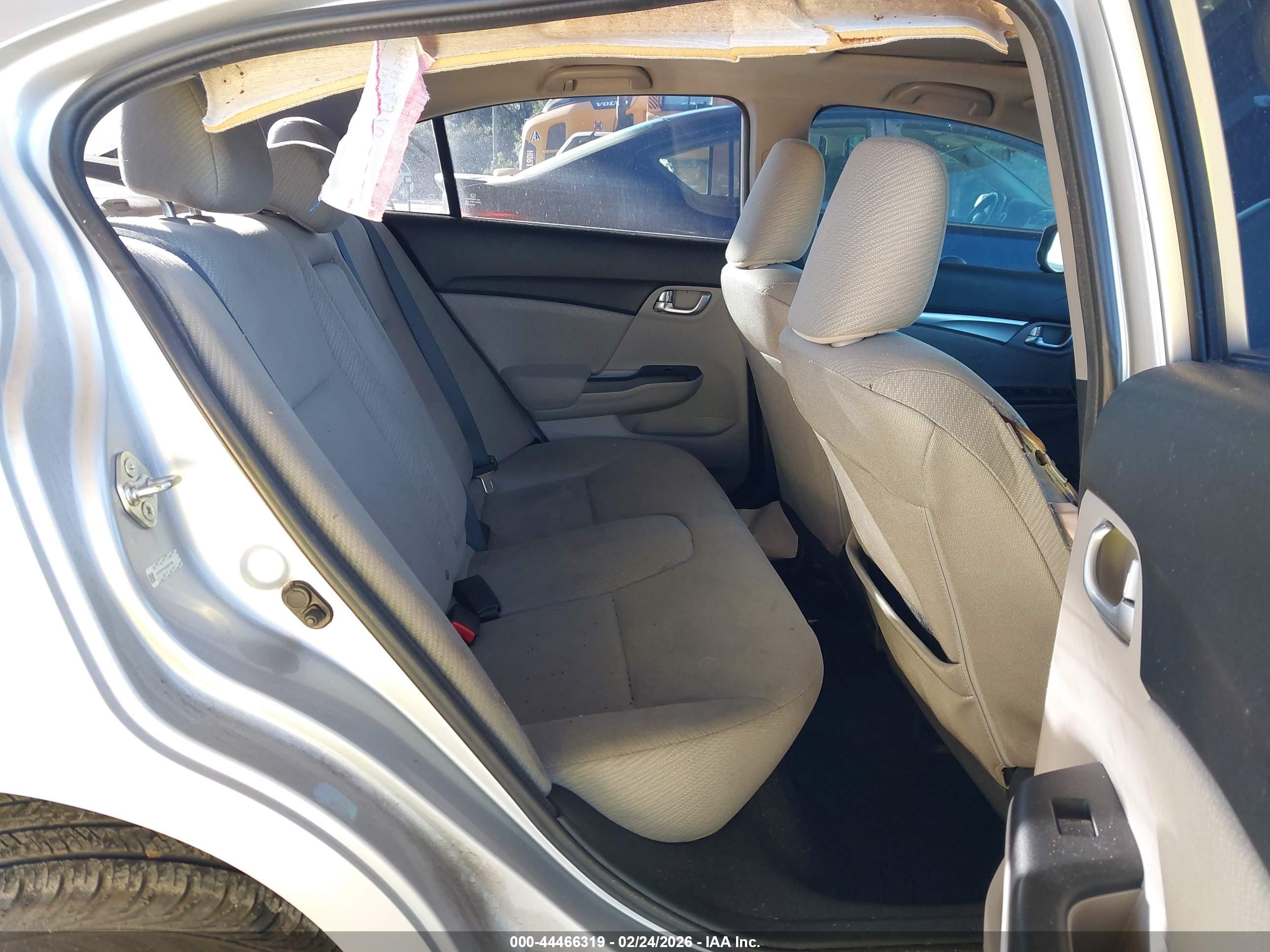 HONDA CIVIC image 8