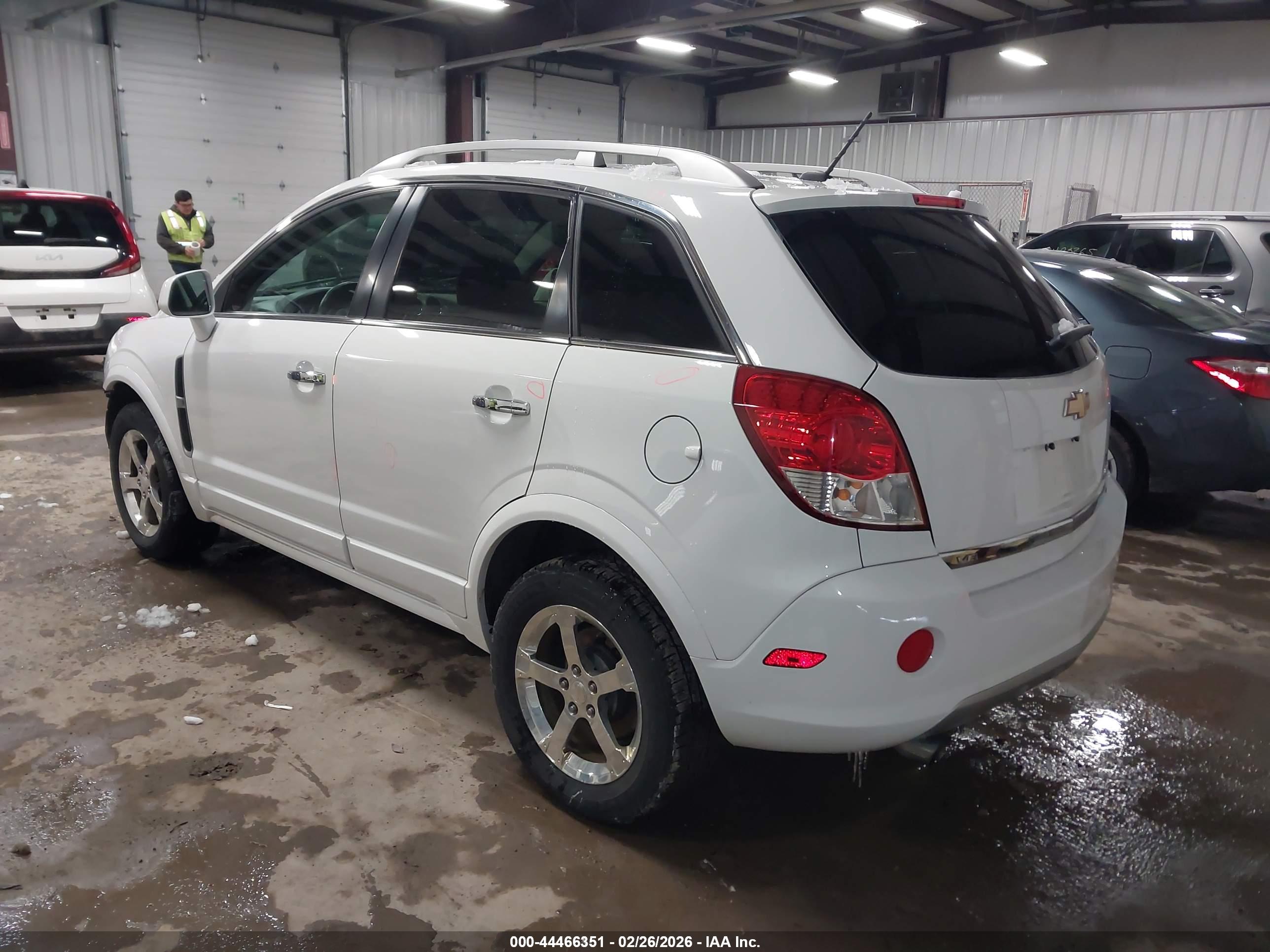 CHEVROLET CAPTIVA image 3