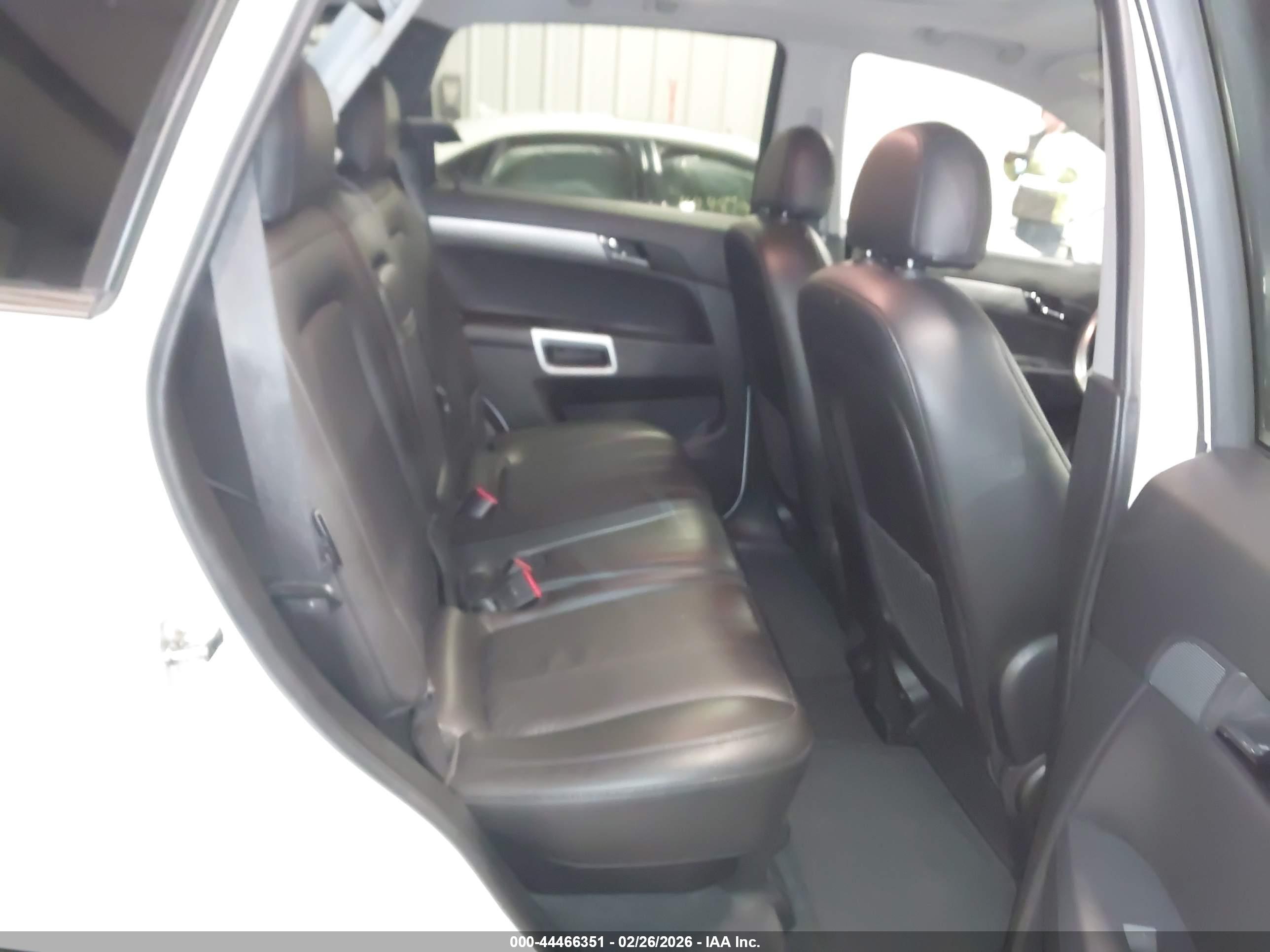 CHEVROLET CAPTIVA image 8
