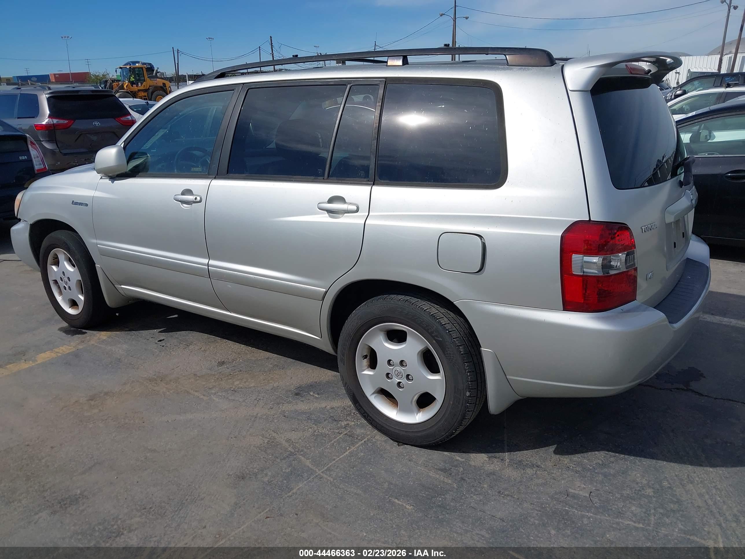 TOYOTA HIGHLANDER image 3