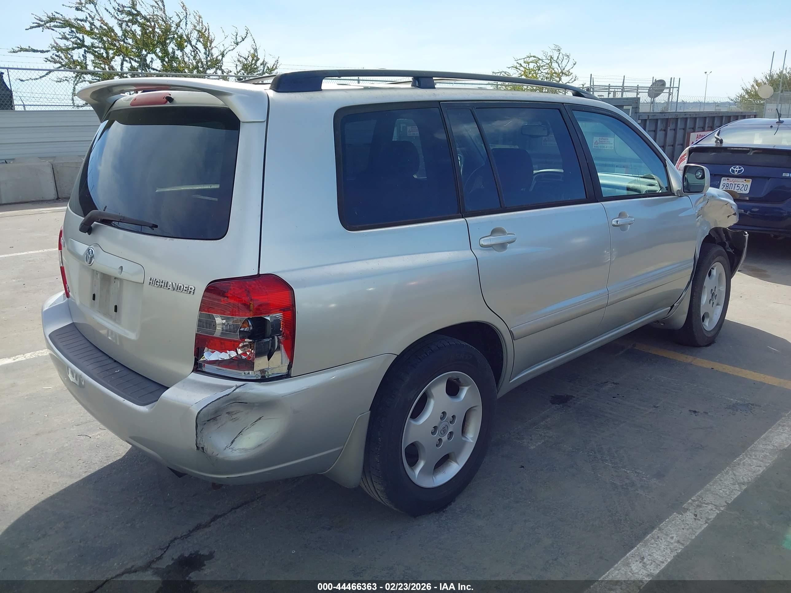 TOYOTA HIGHLANDER image 4
