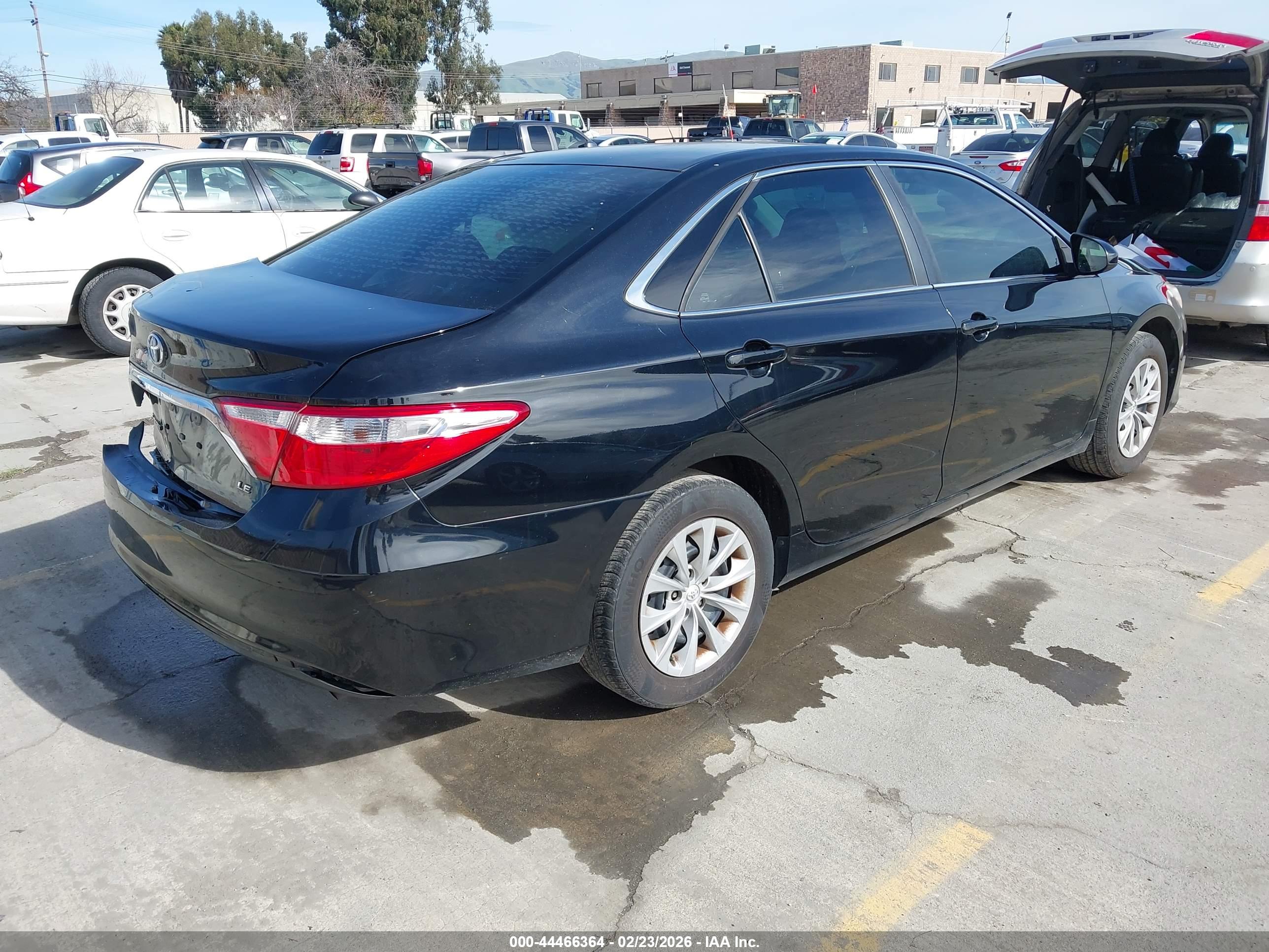 TOYOTA CAMRY image 4