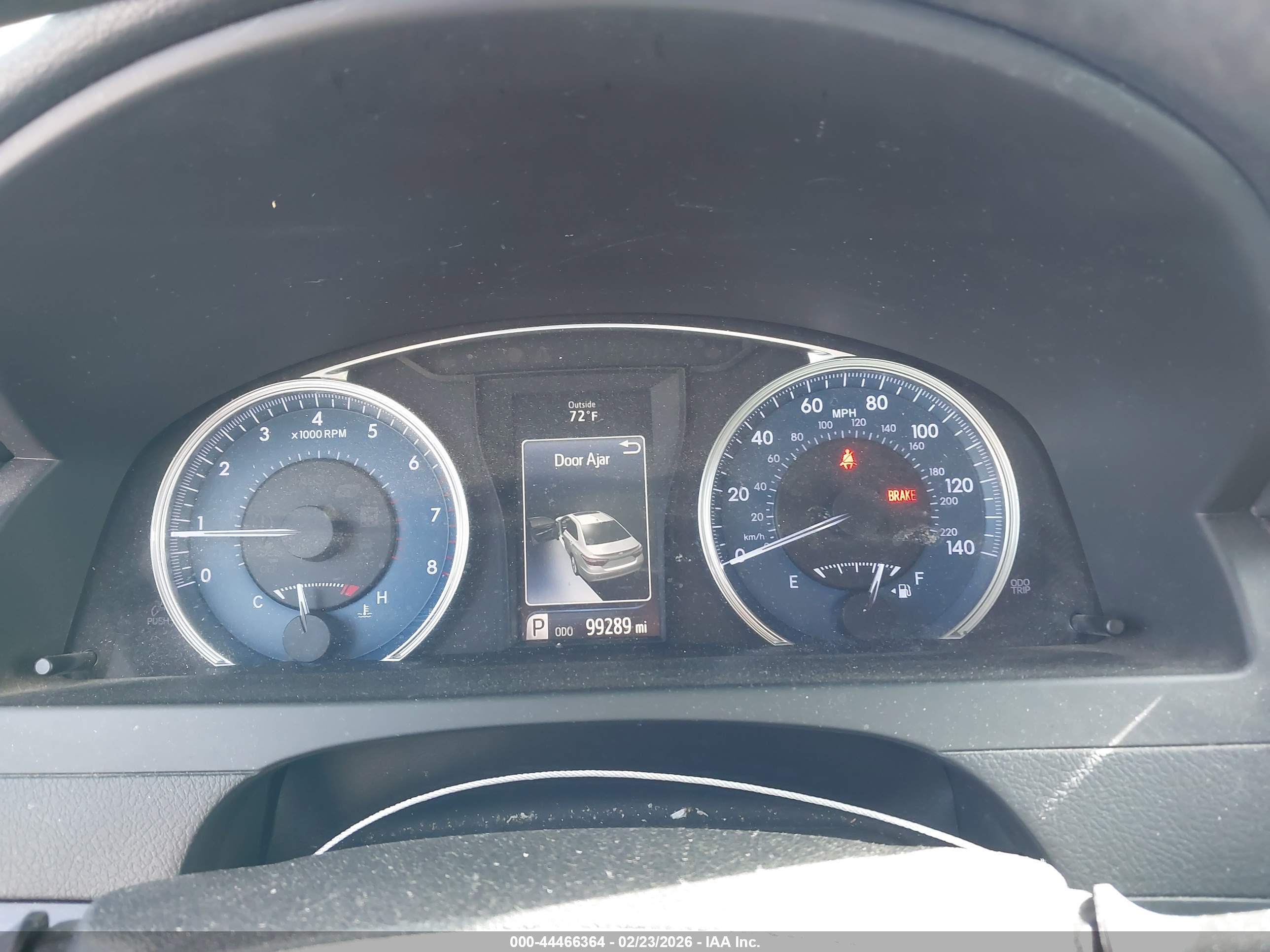 TOYOTA CAMRY image 7