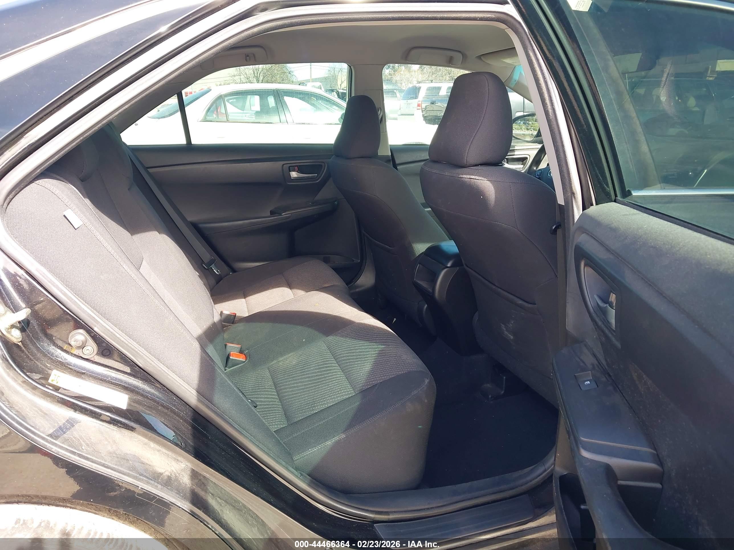 TOYOTA CAMRY image 8
