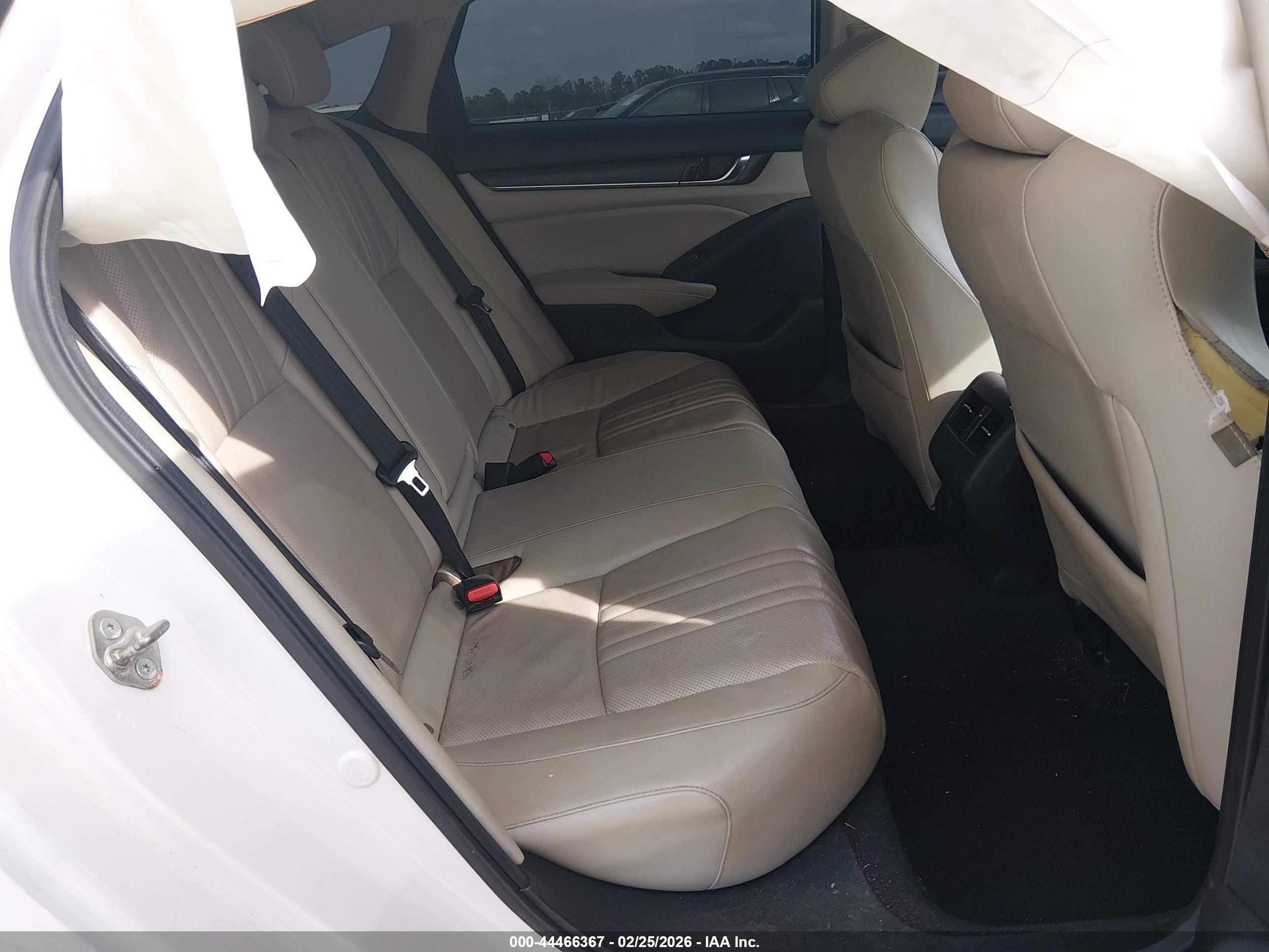 HONDA ACCORD image 8