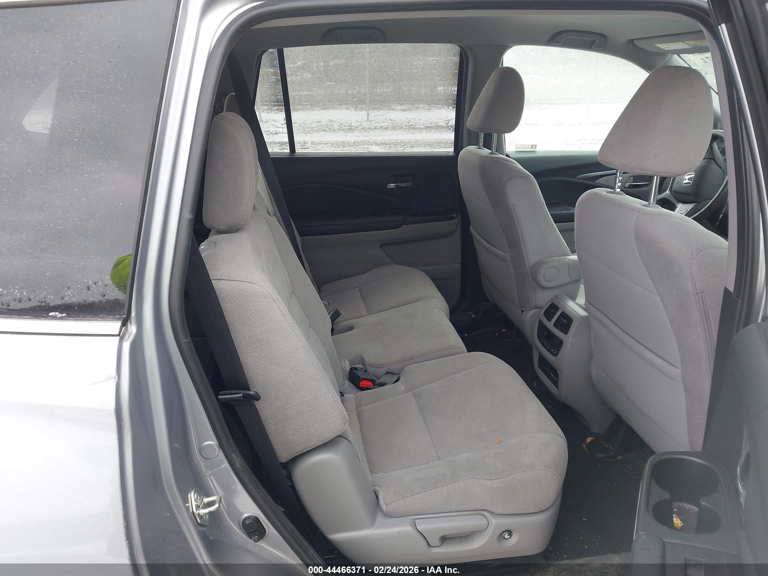 HONDA PILOT image 8