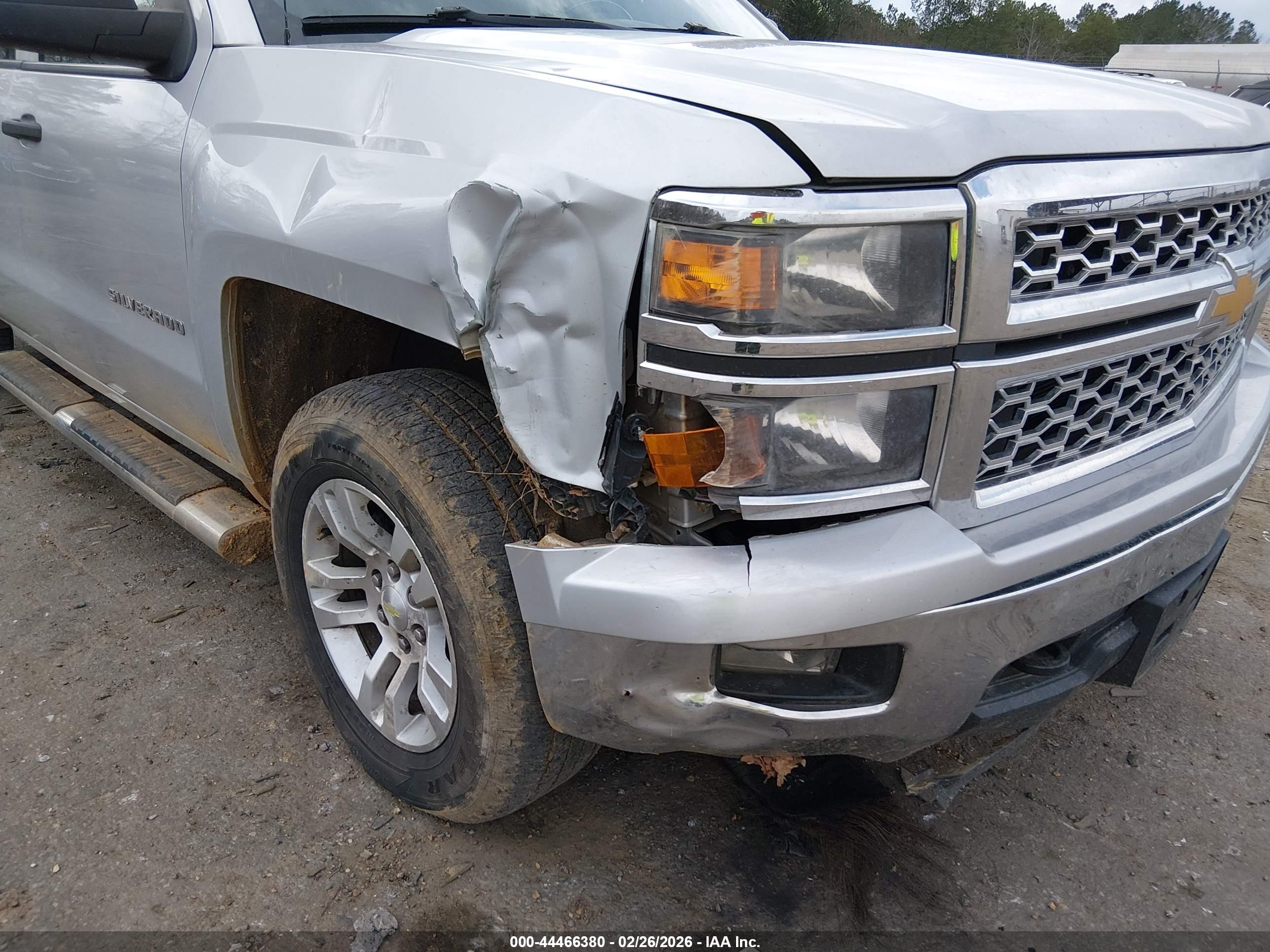 CHEVROLET SILVERADO image 6