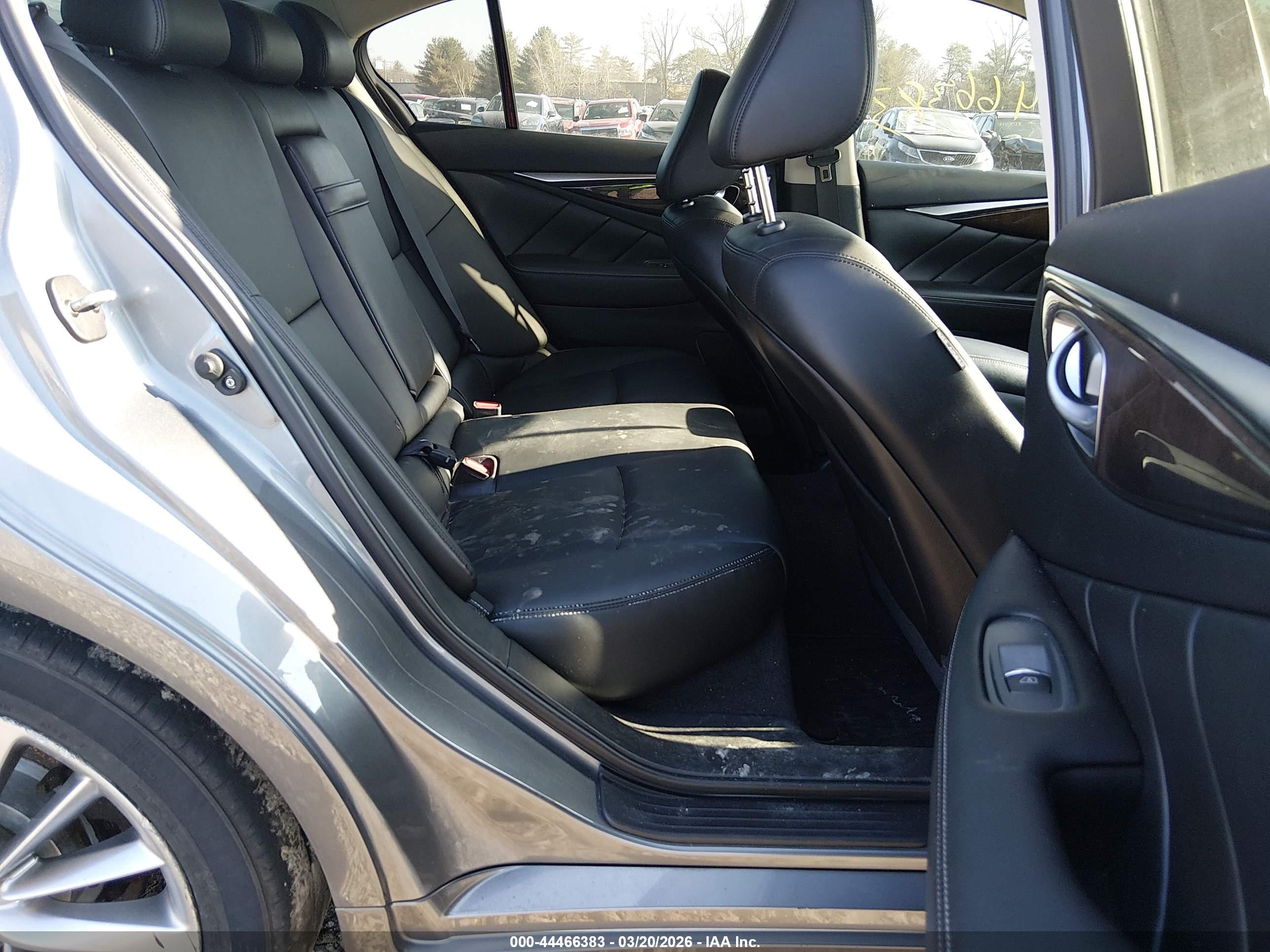 INFINITI Q50 image 8