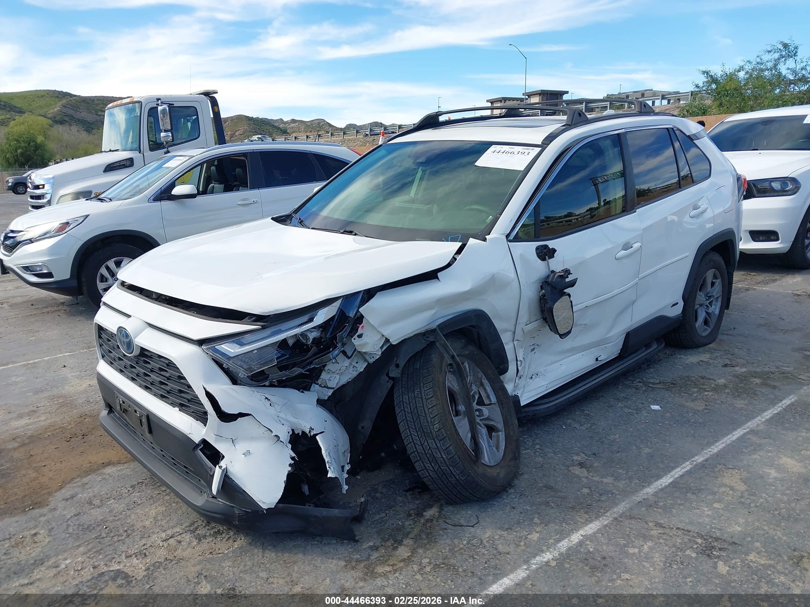 TOYOTA RAV4 image 2