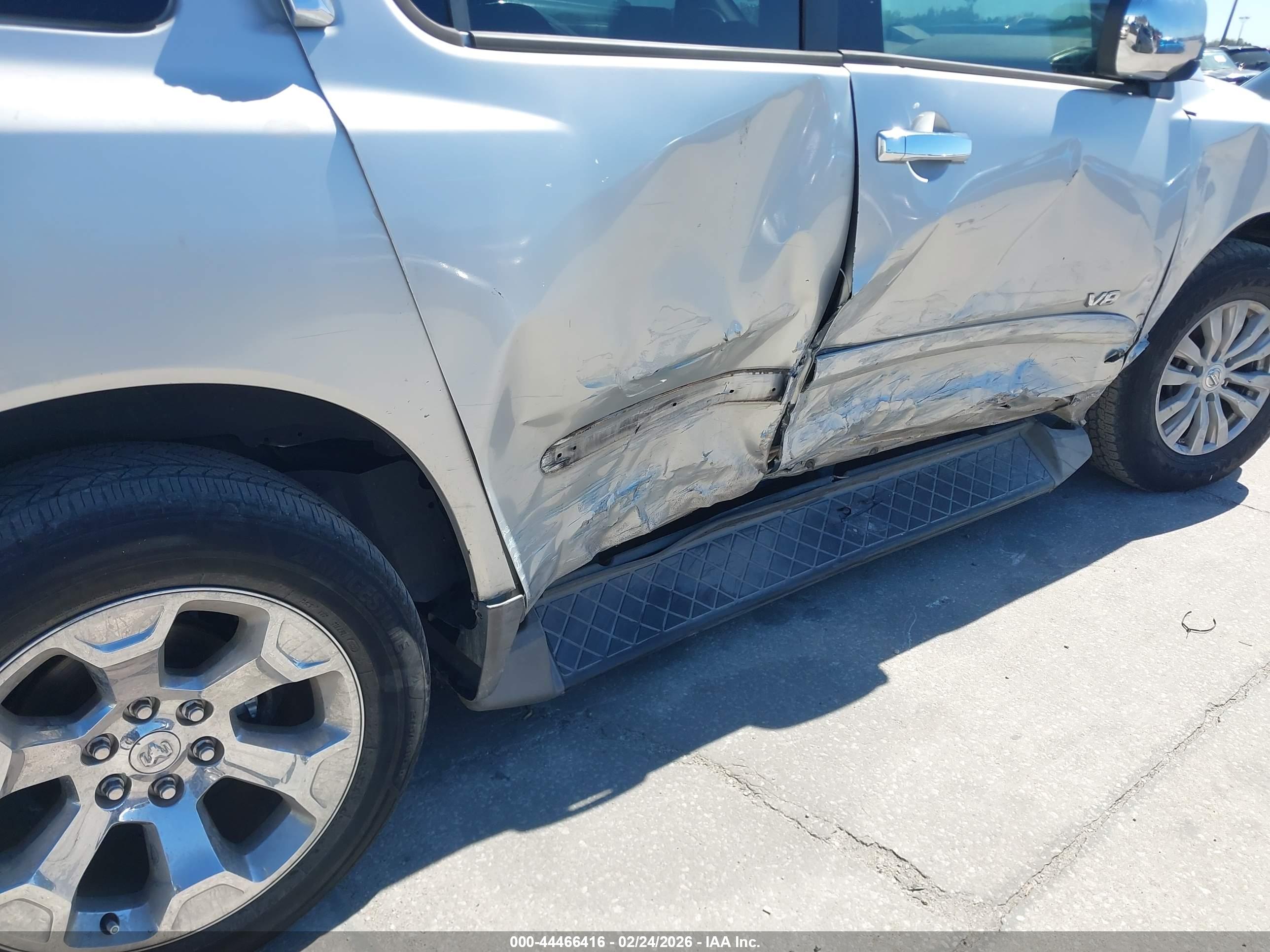 NISSAN ARMADA image 6
