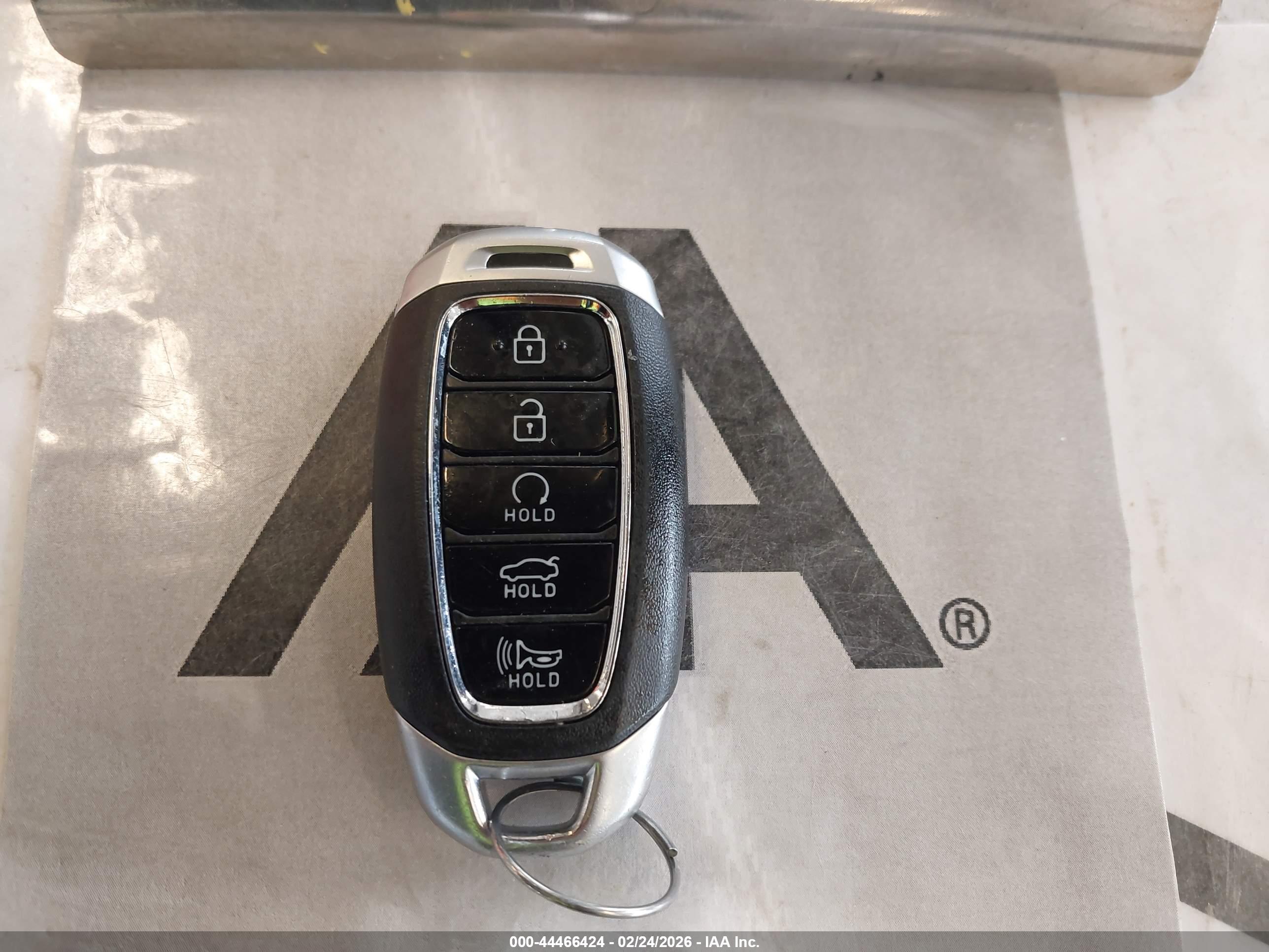 HYUNDAI ELANTRA image 11