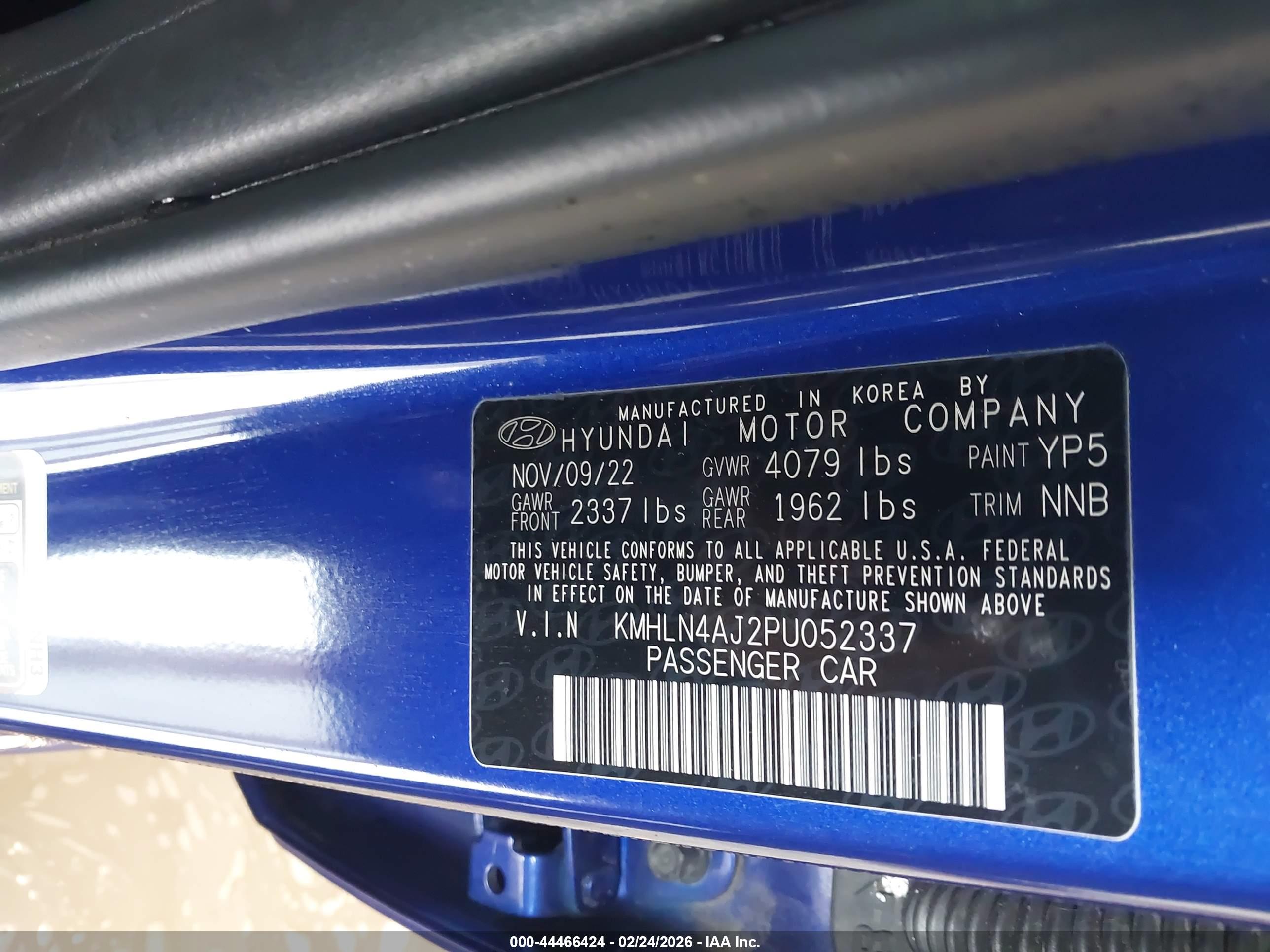 HYUNDAI ELANTRA image 9