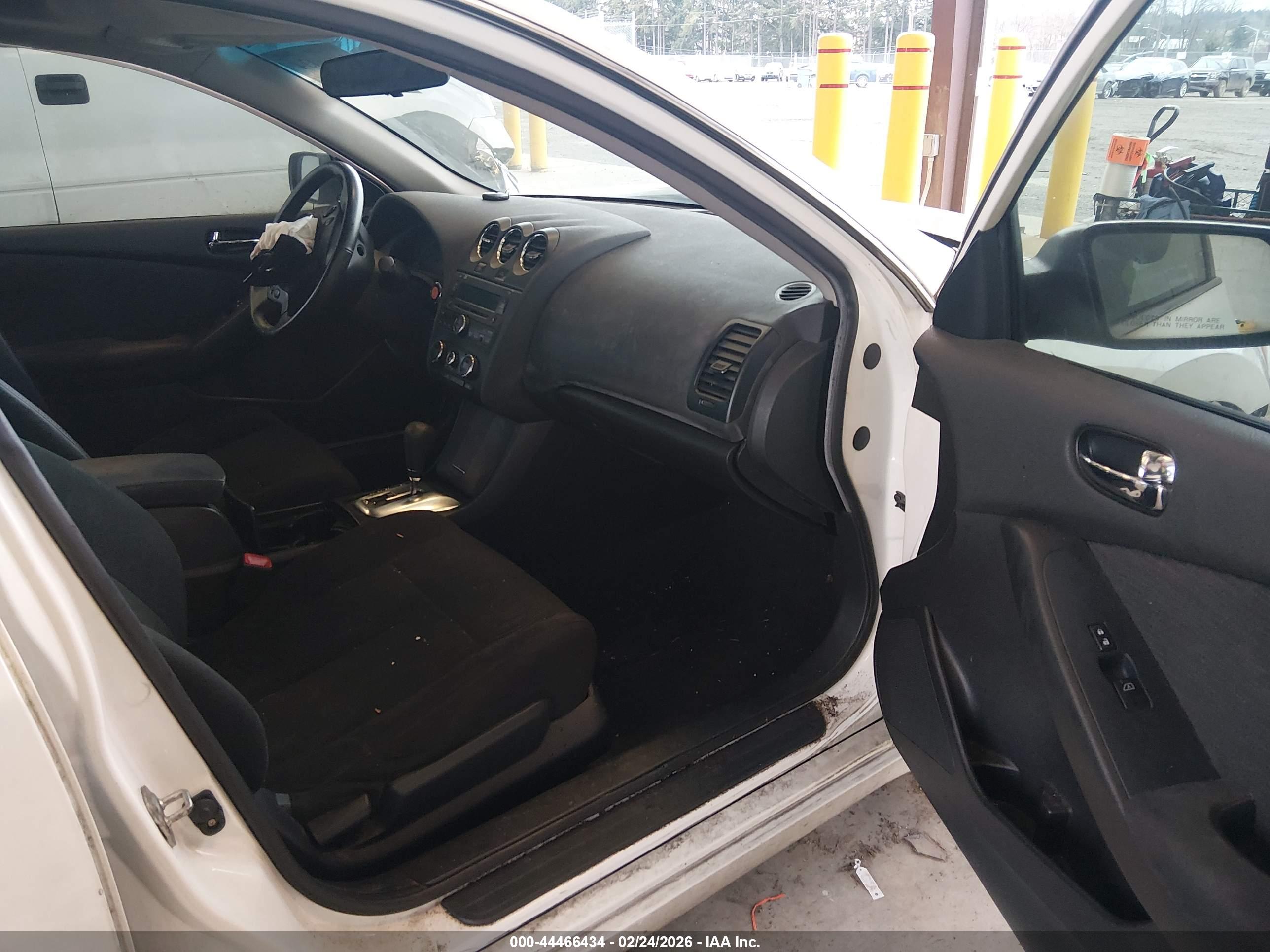 NISSAN ALTIMA image 5