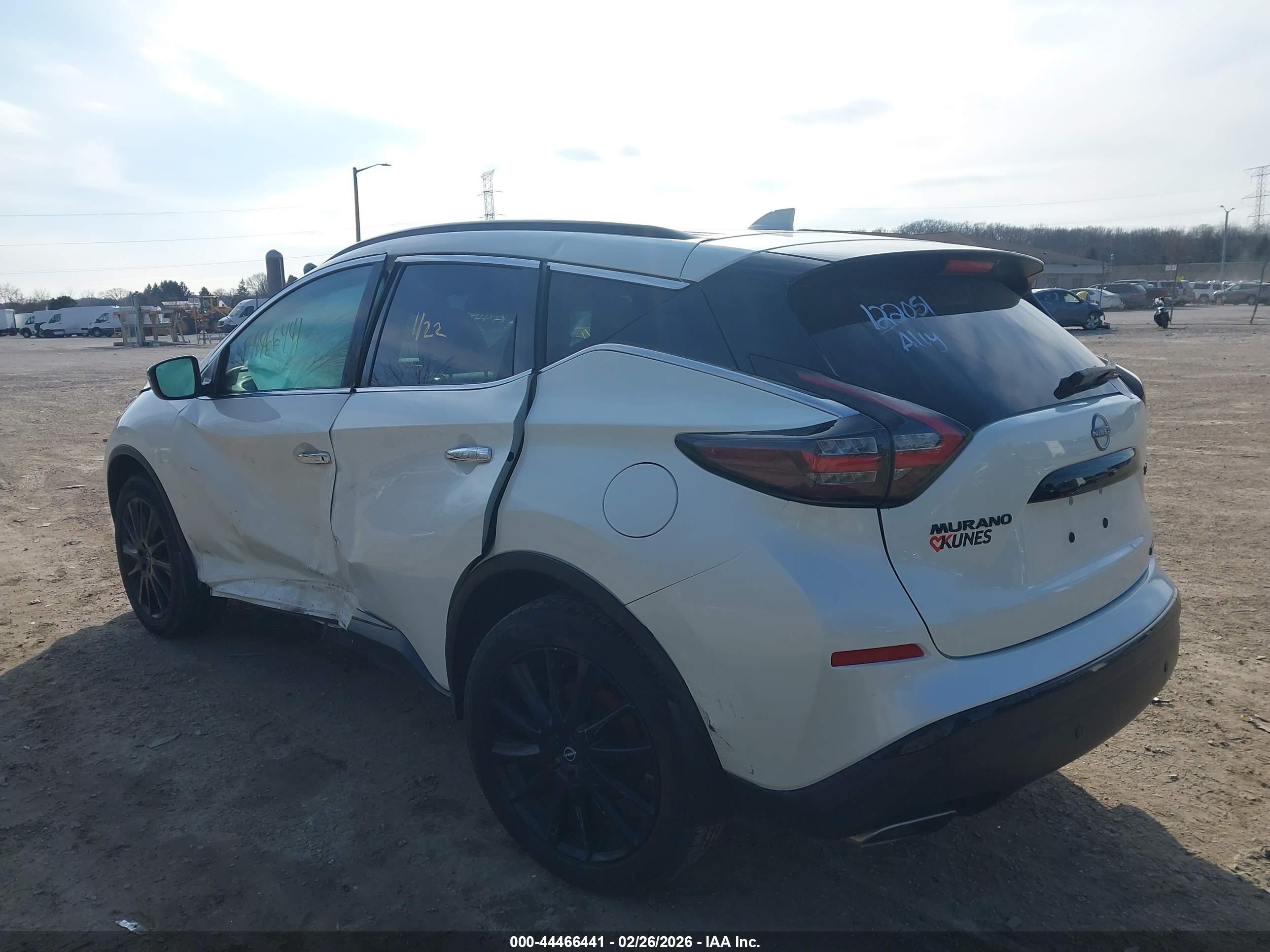 NISSAN MURANO image 3