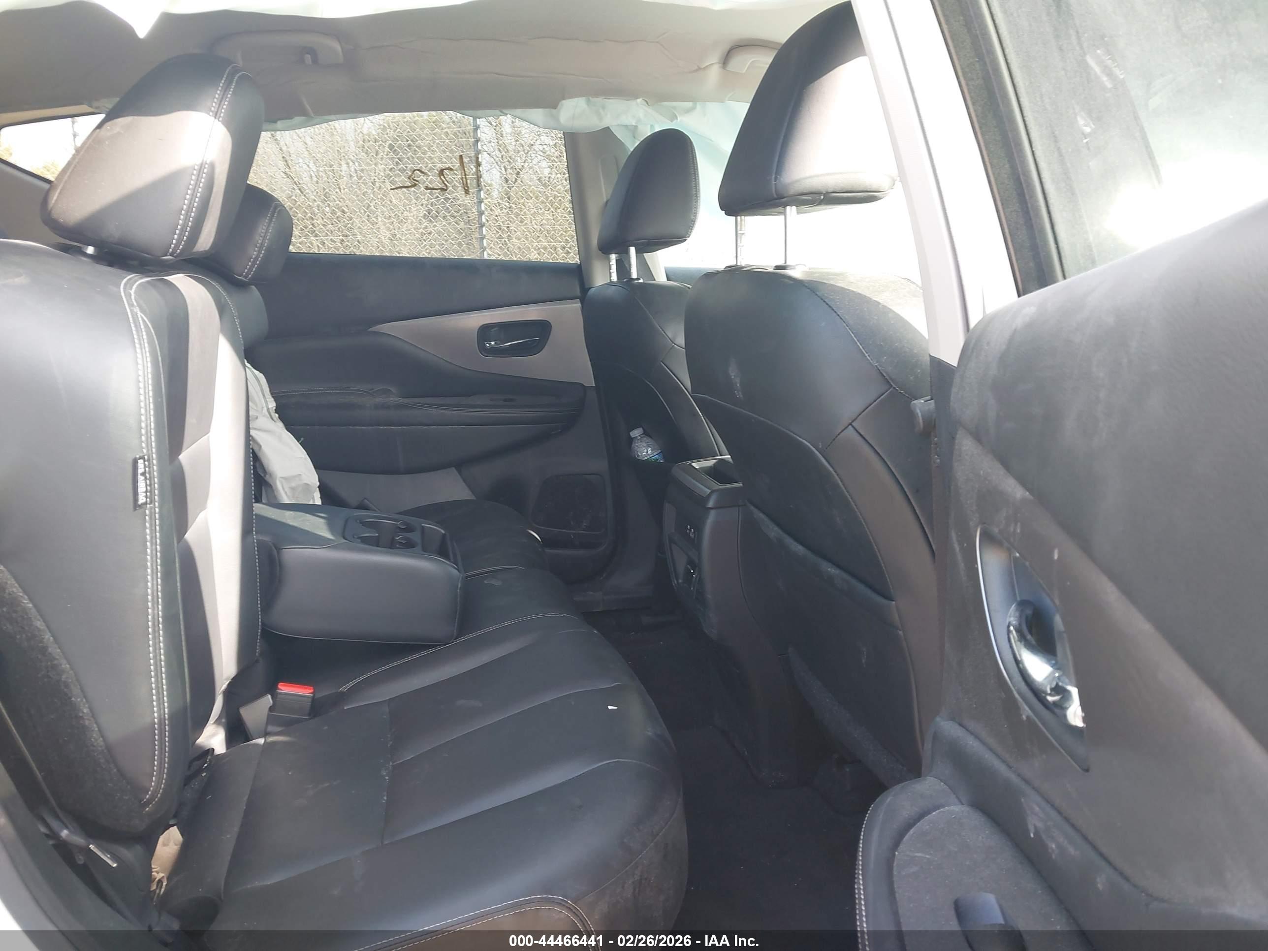 NISSAN MURANO image 8