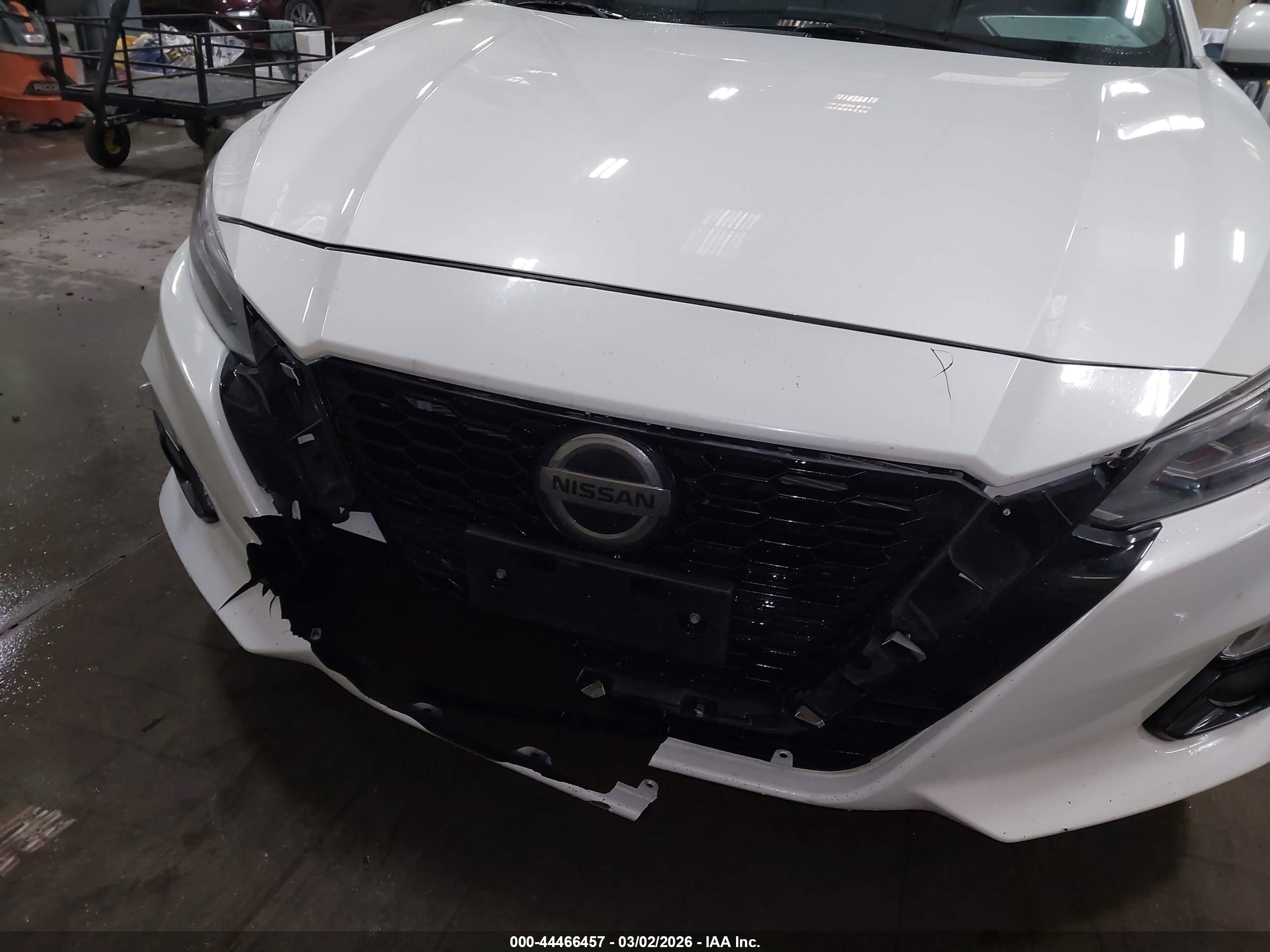 NISSAN ALTIMA image 6