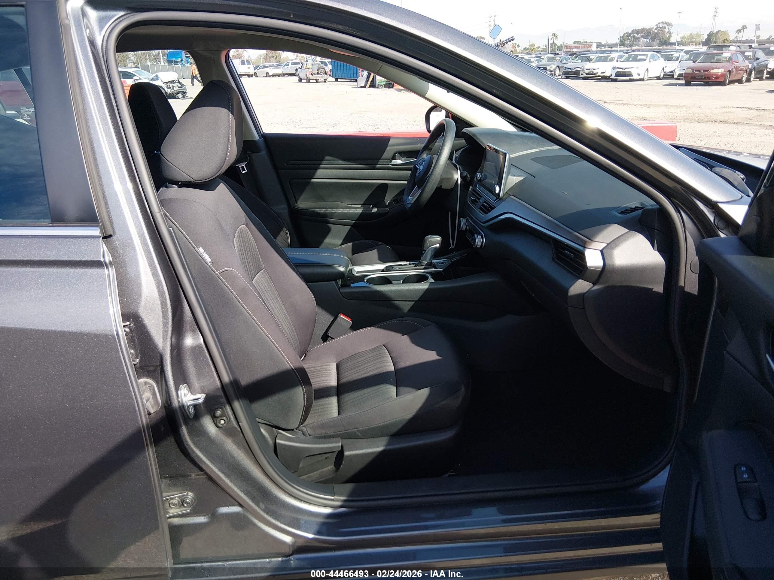 NISSAN ALTIMA image 5