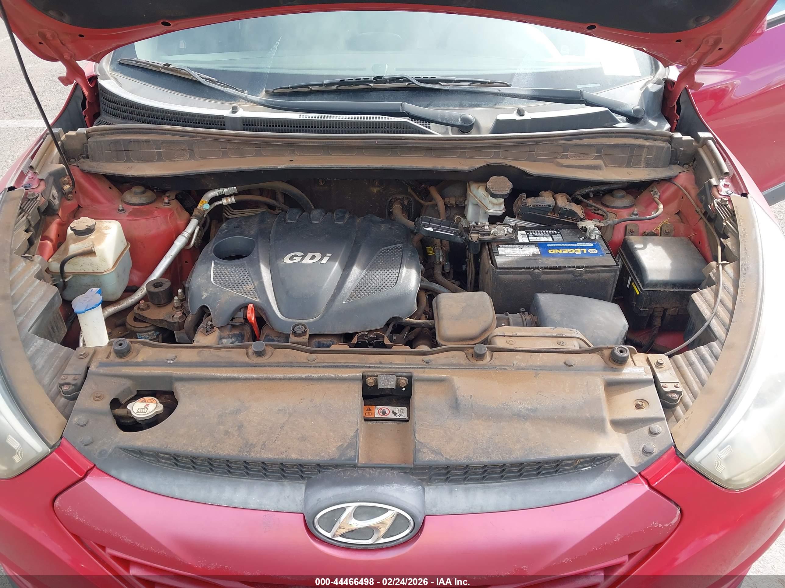 HYUNDAI TUCSON image 10