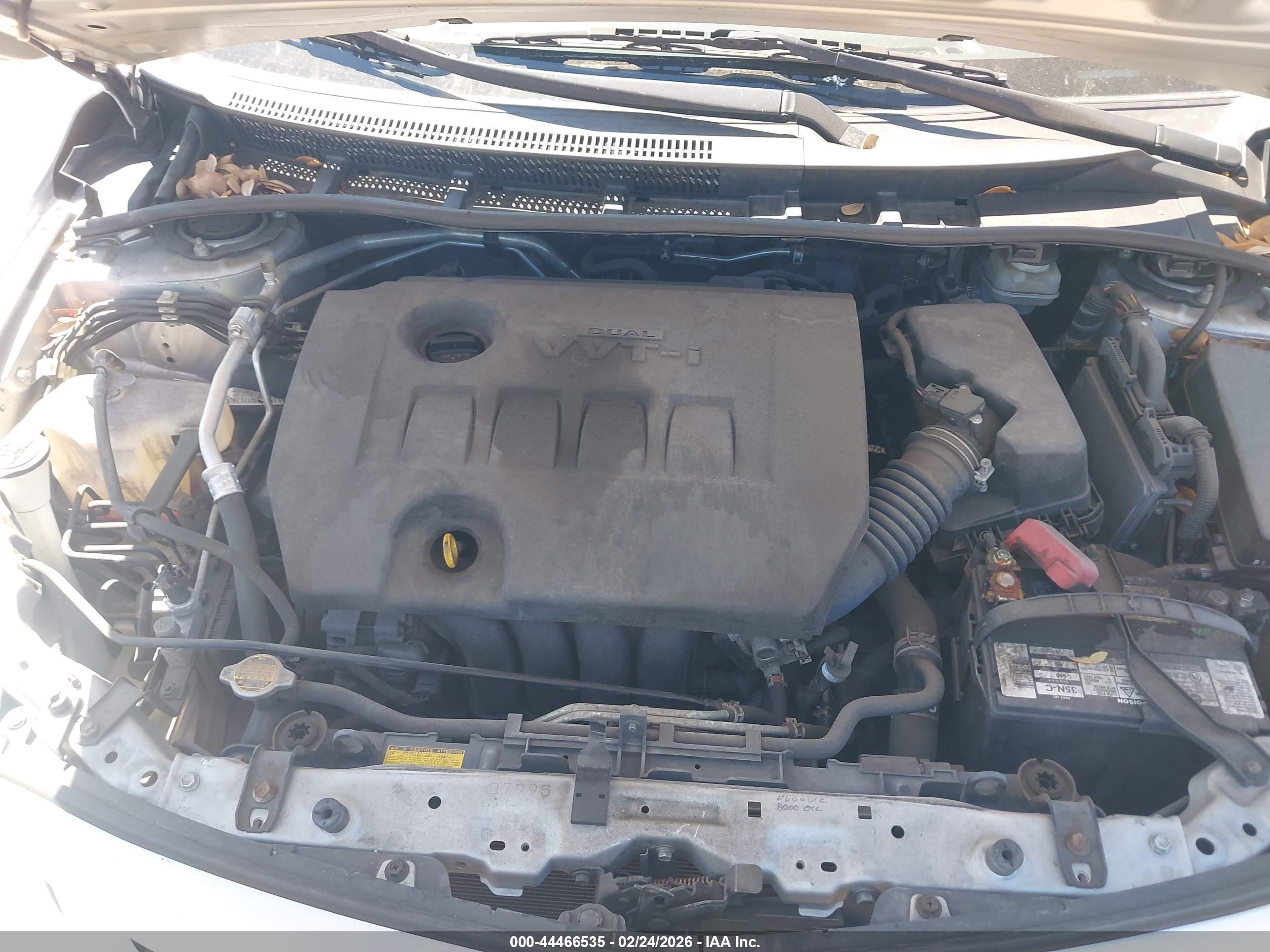 TOYOTA COROLLA image 10
