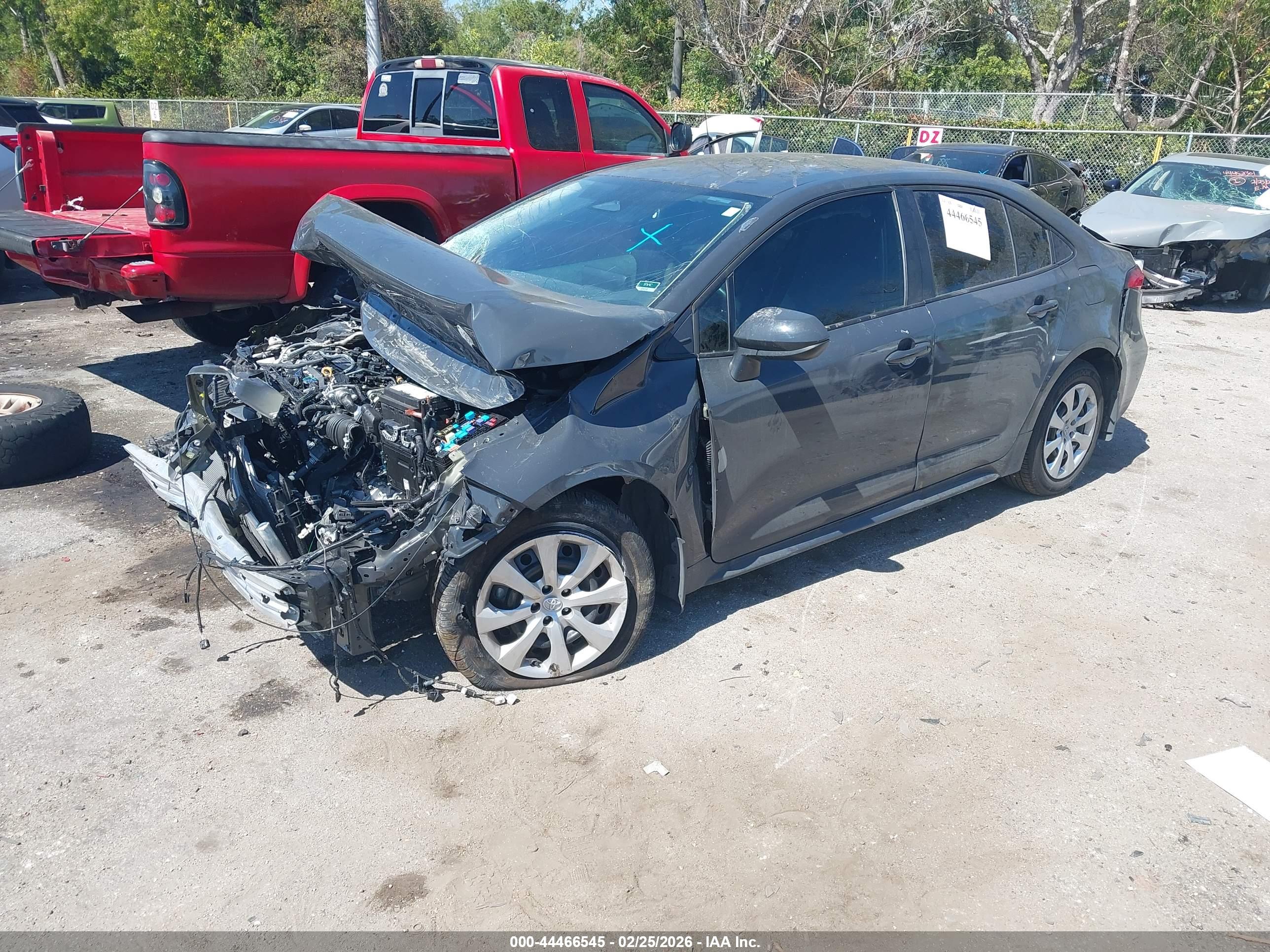 TOYOTA COROLLA image 2