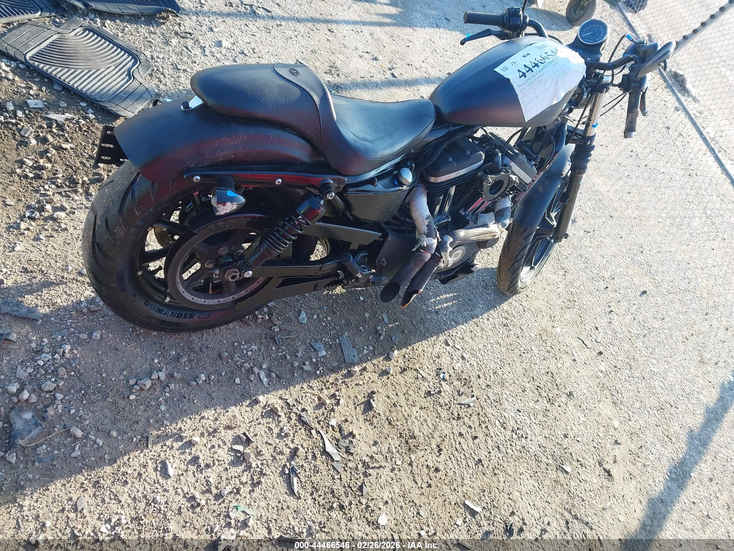 HARLEY-DAVIDSON XL883 image 4