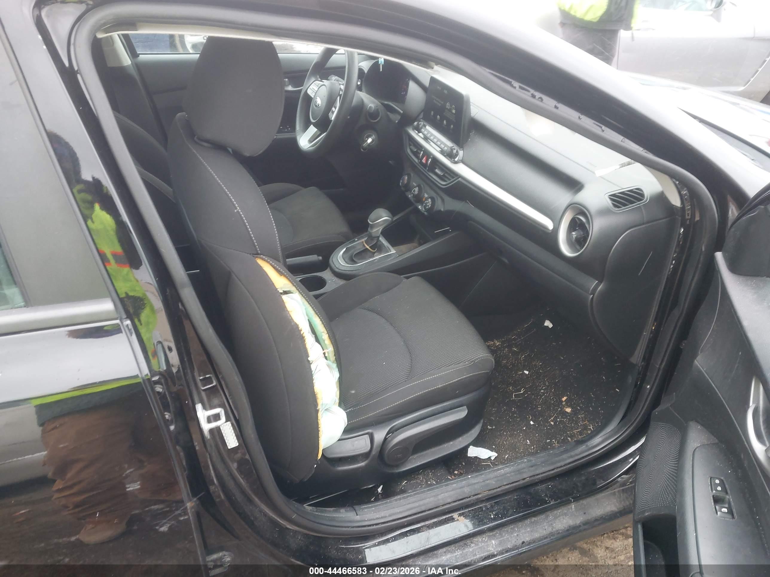 KIA FORTE image 5