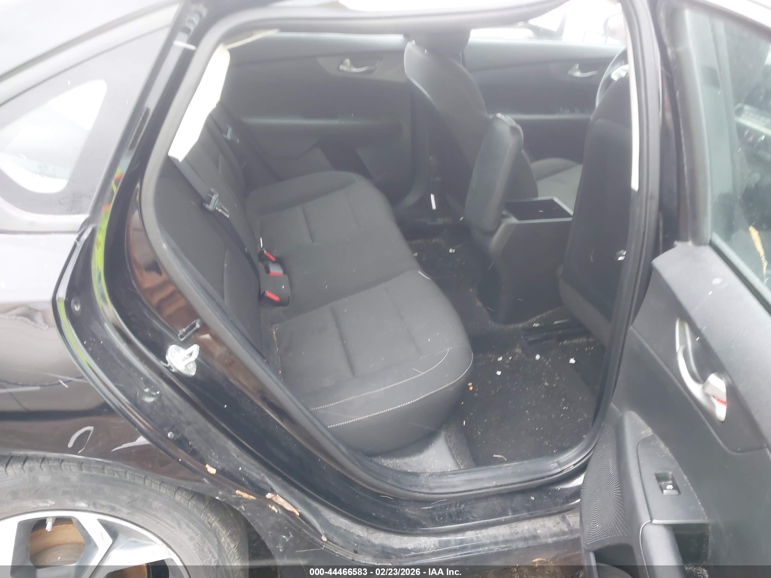 KIA FORTE image 8