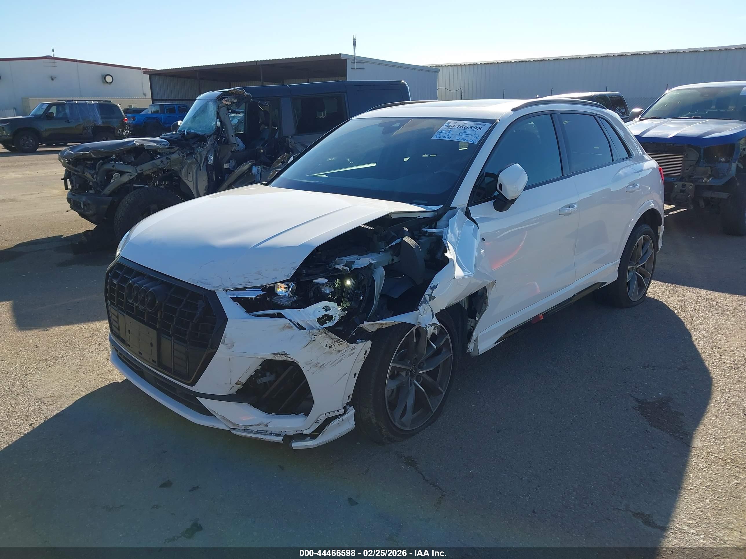 AUDI Q3 image 6