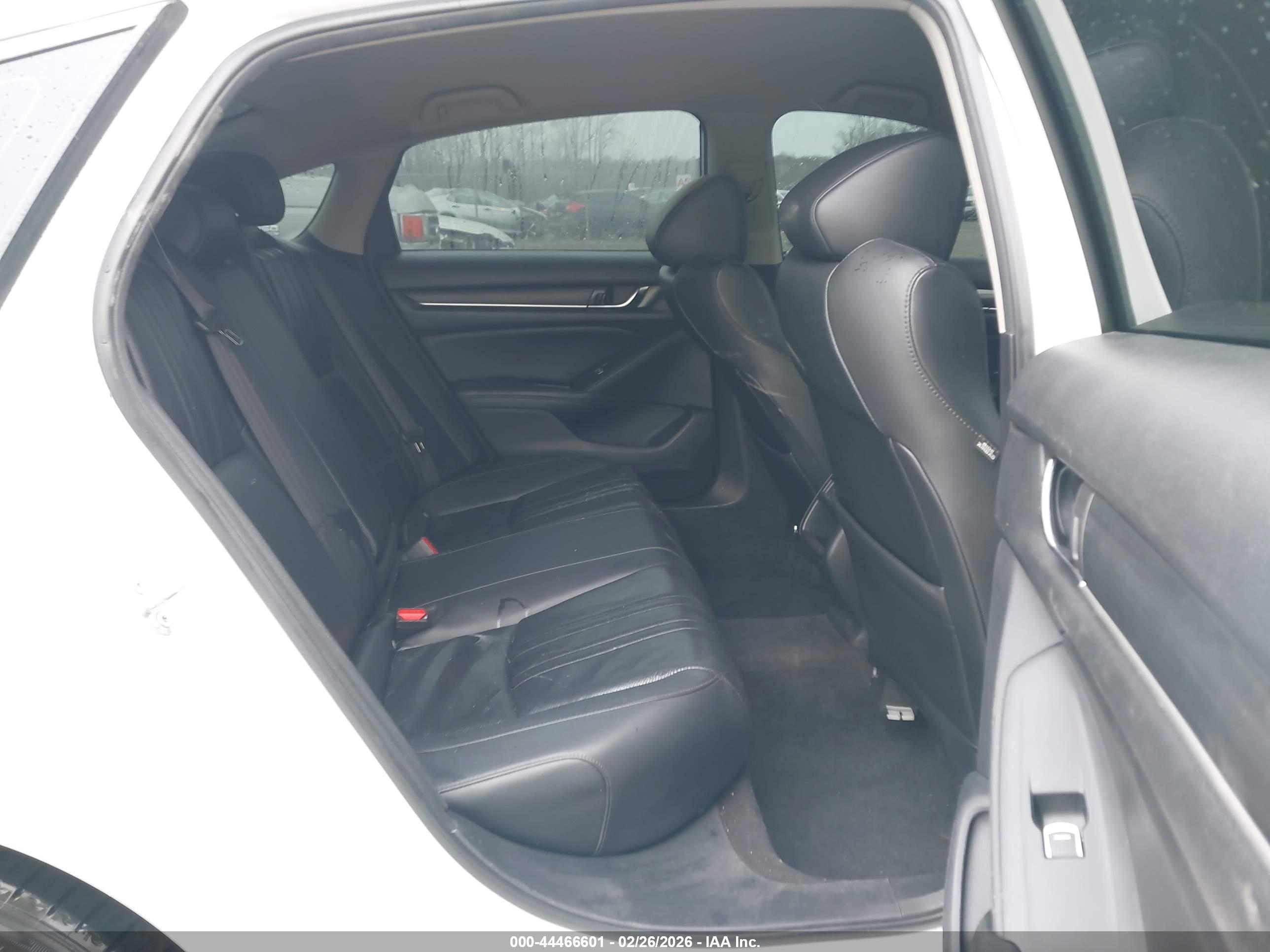 HONDA ACCORD image 8