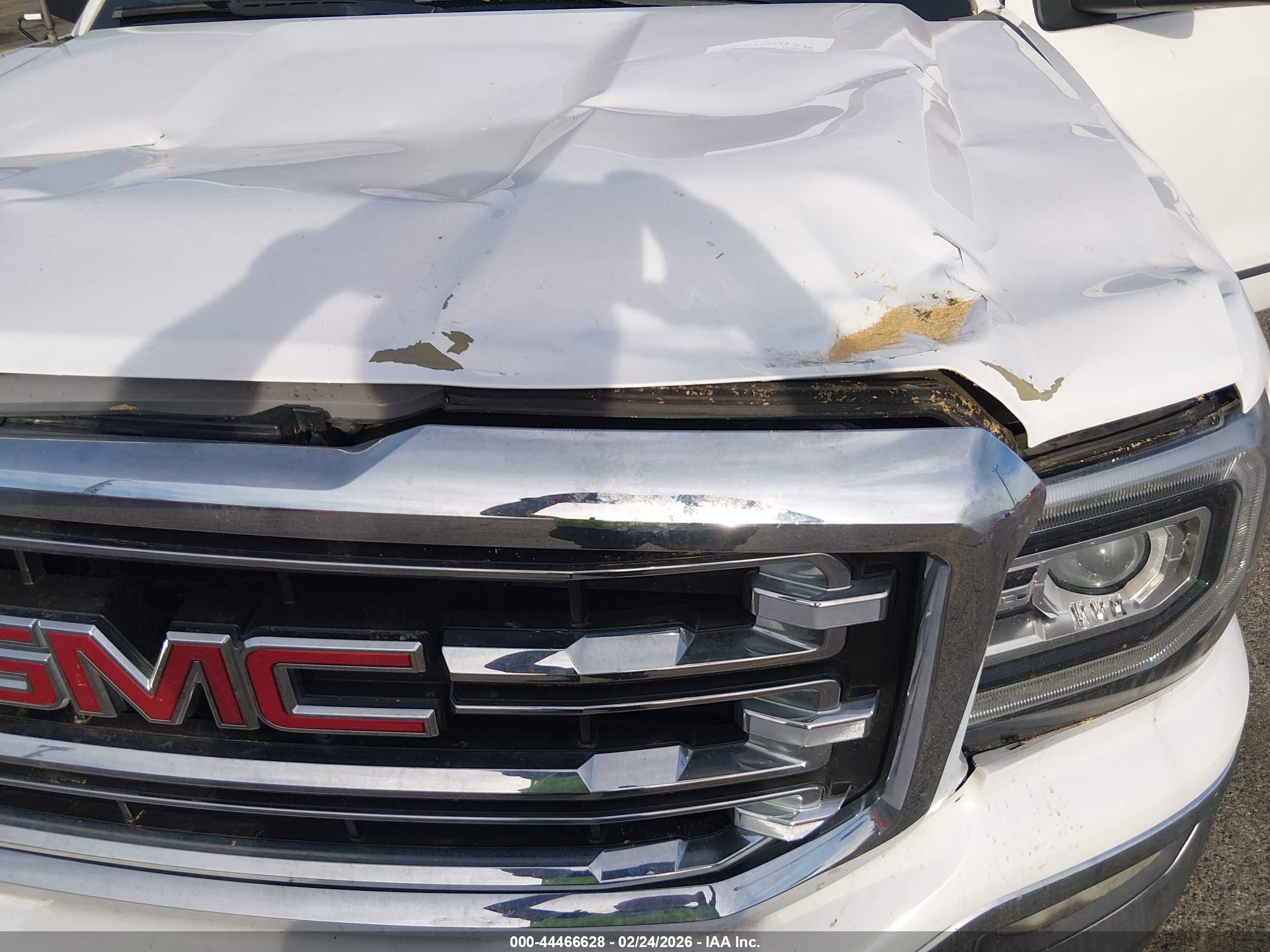 GMC SIERRA image 6