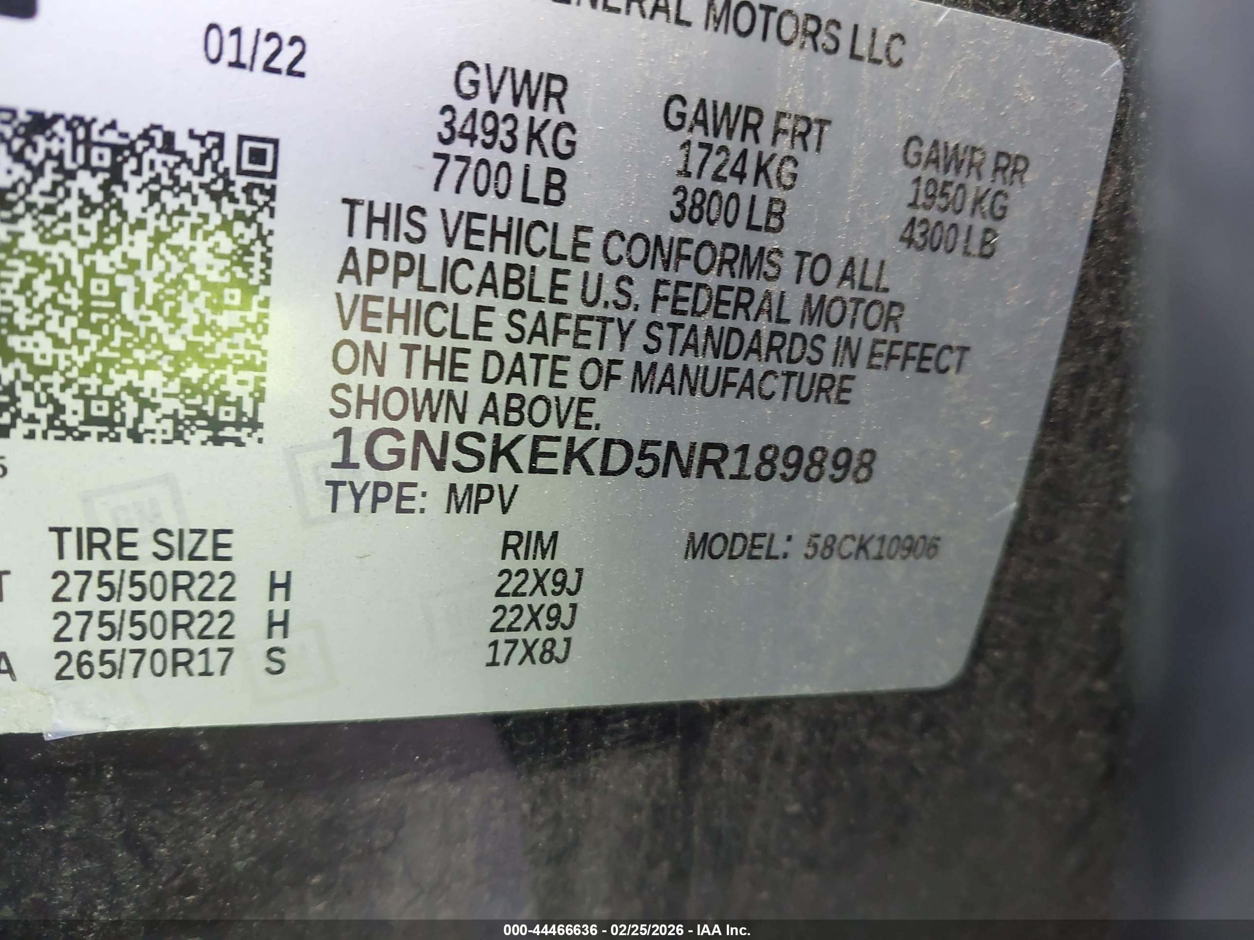 CHEVROLET SUBURBAN image 9