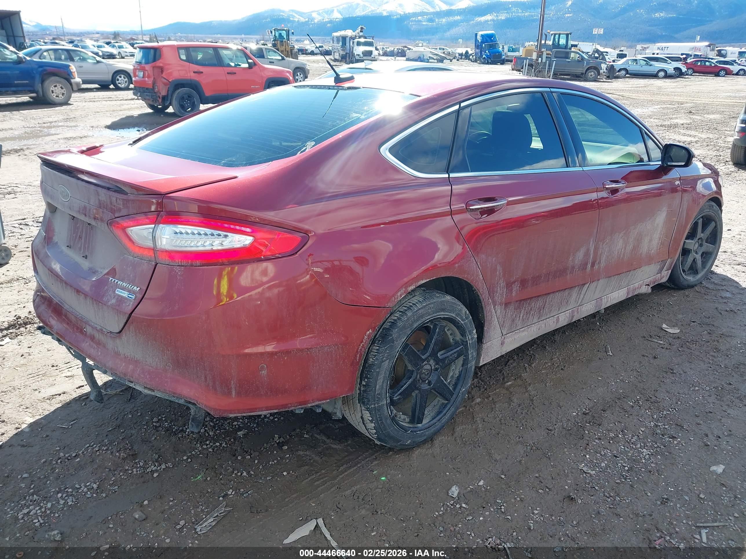 FORD FUSION image 4