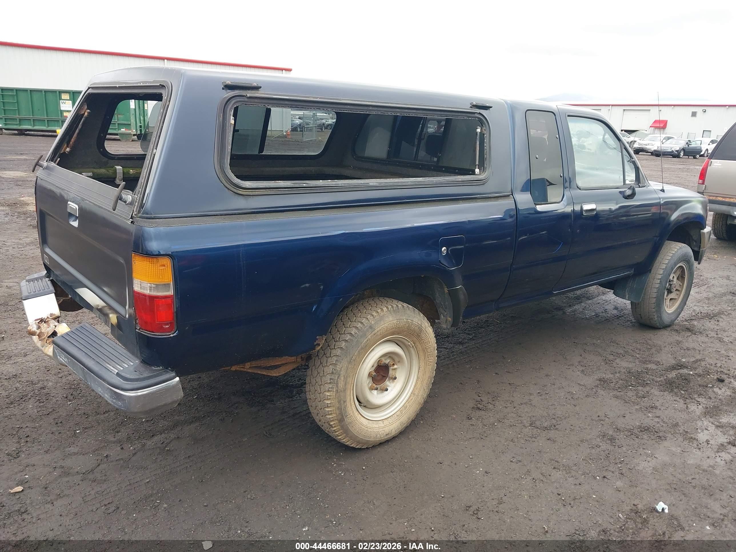 TOYOTA PICKUP image 4