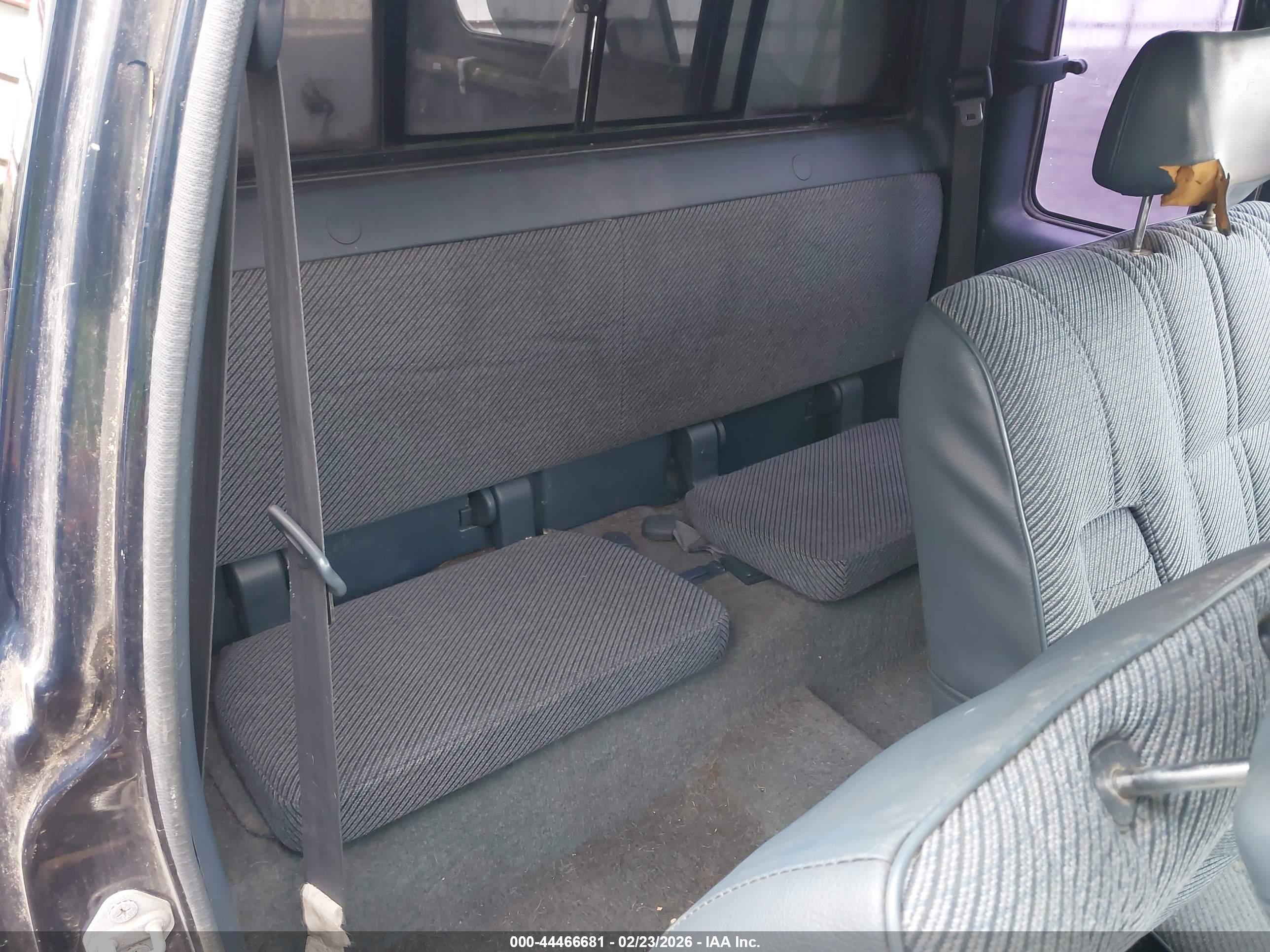 TOYOTA PICKUP image 8