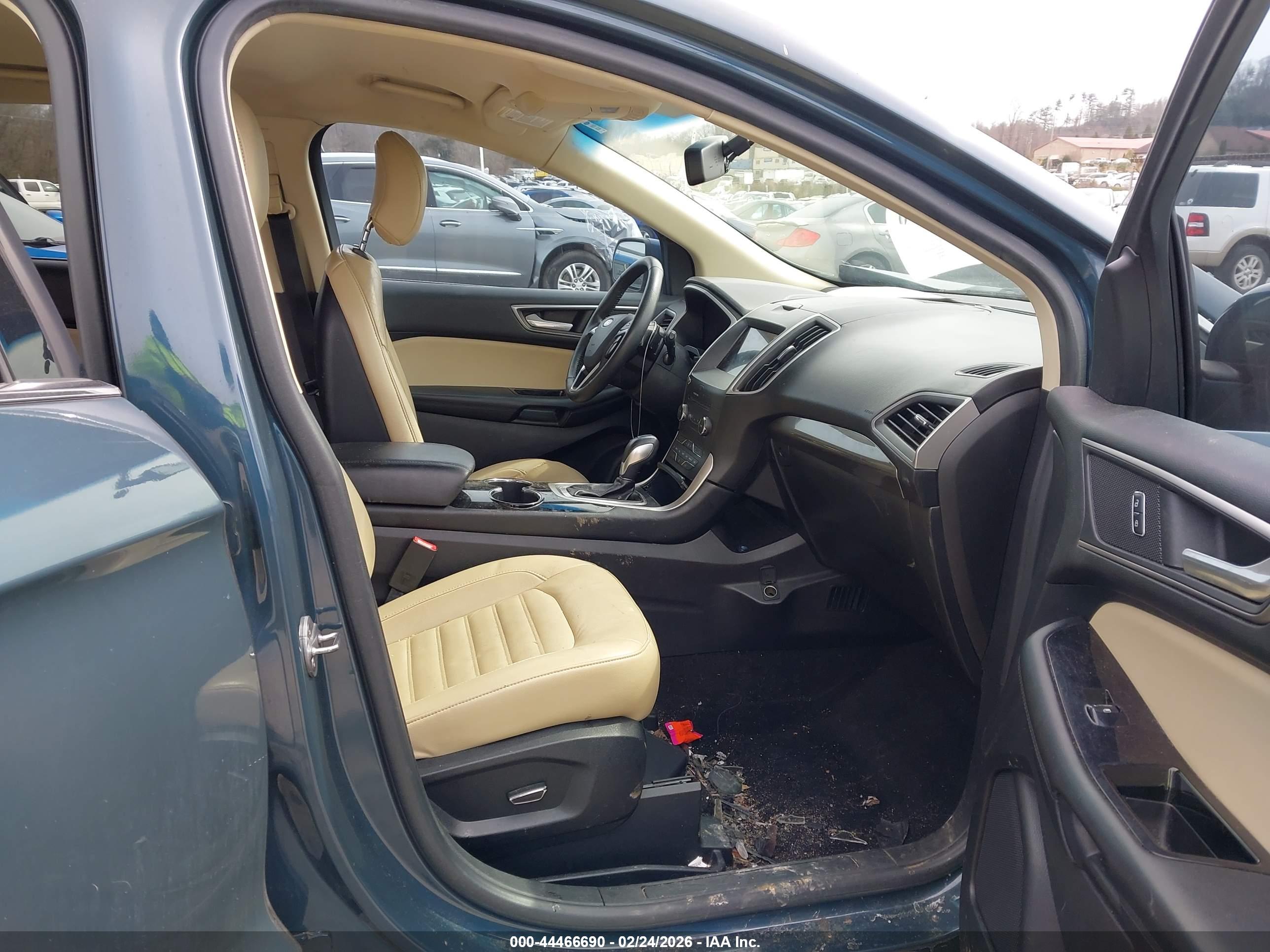 FORD EDGE image 5
