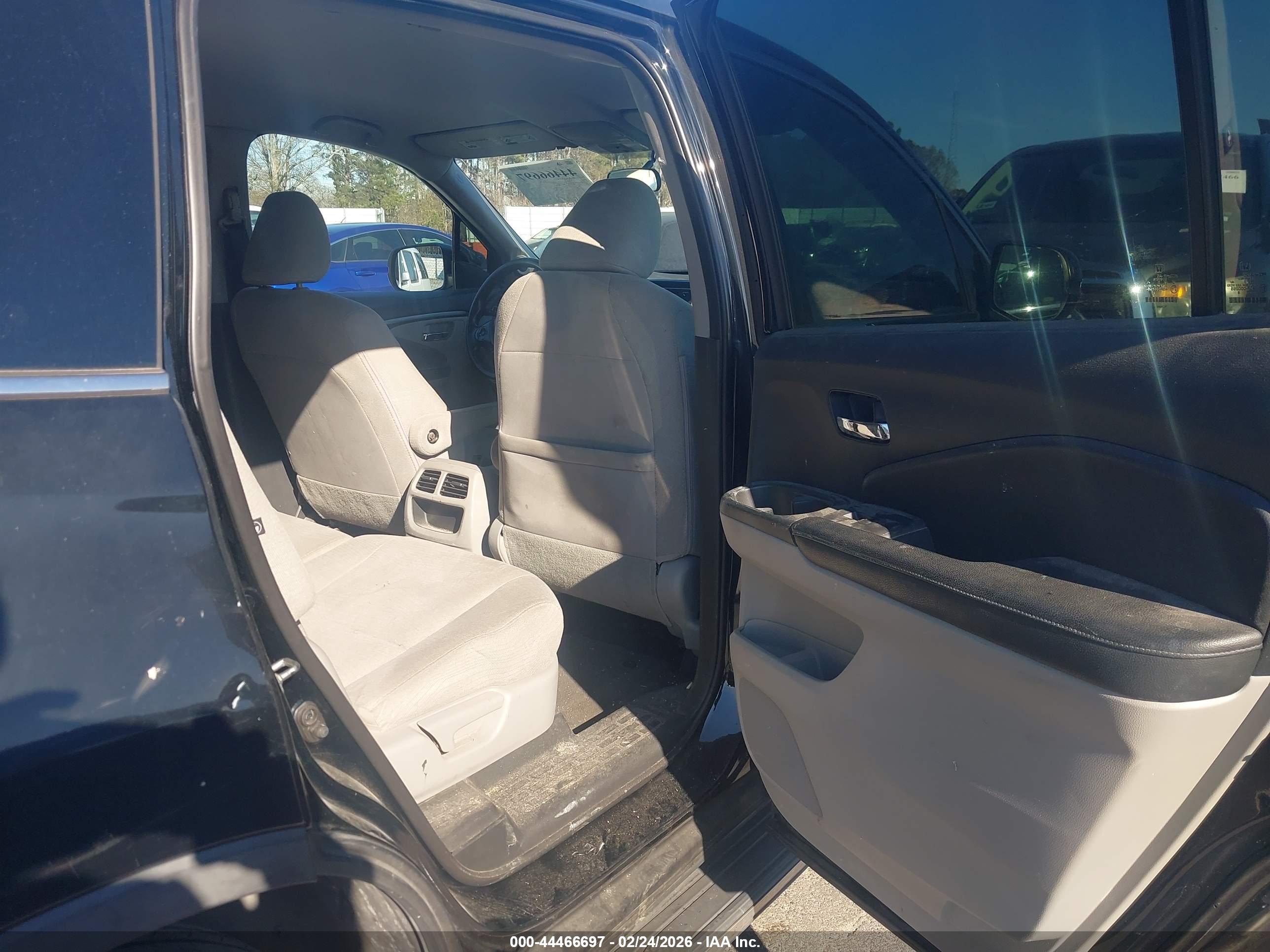 HONDA PILOT image 8