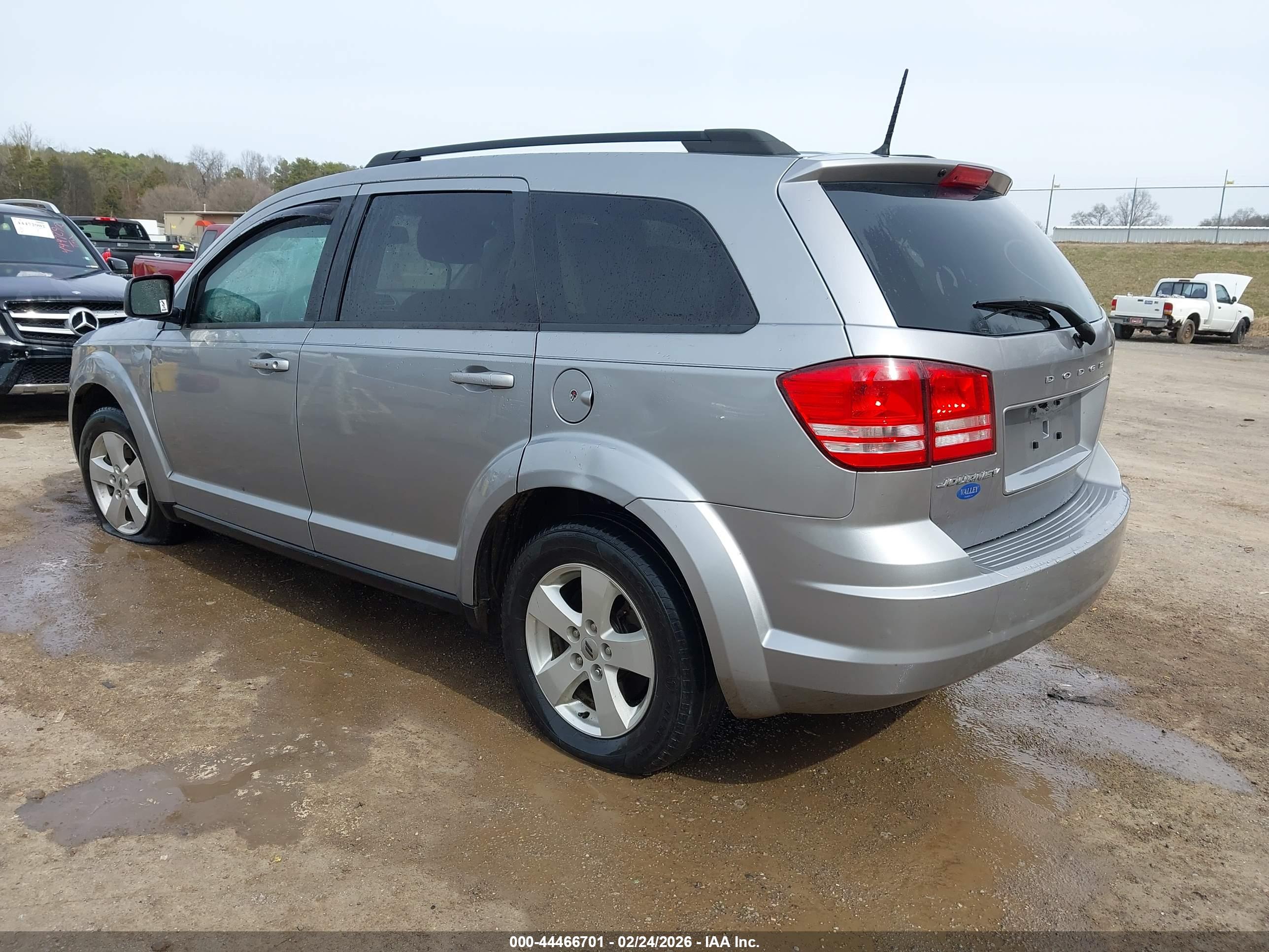 DODGE JOURNEY image 3