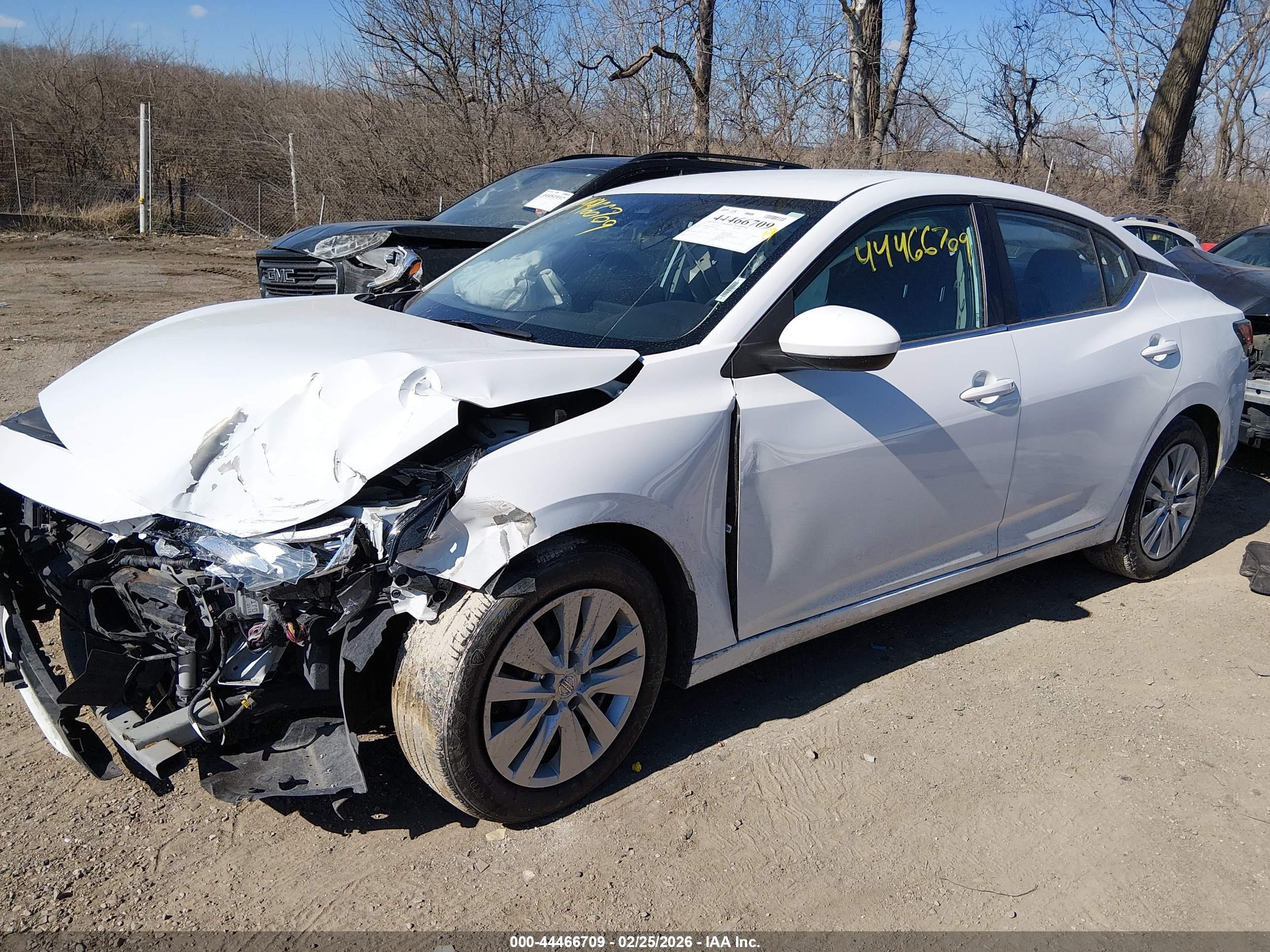 NISSAN SENTRA image 2