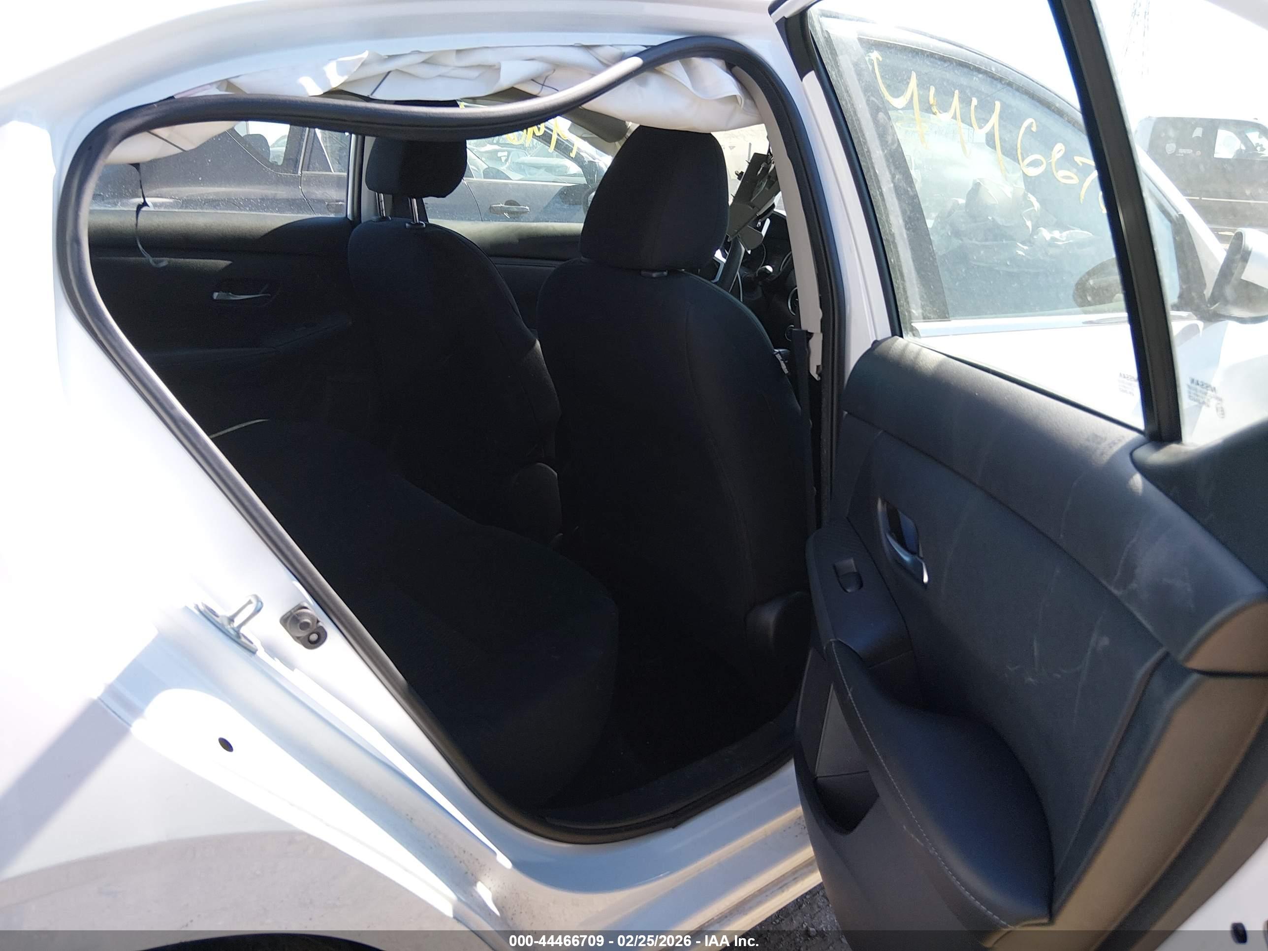 NISSAN SENTRA image 8