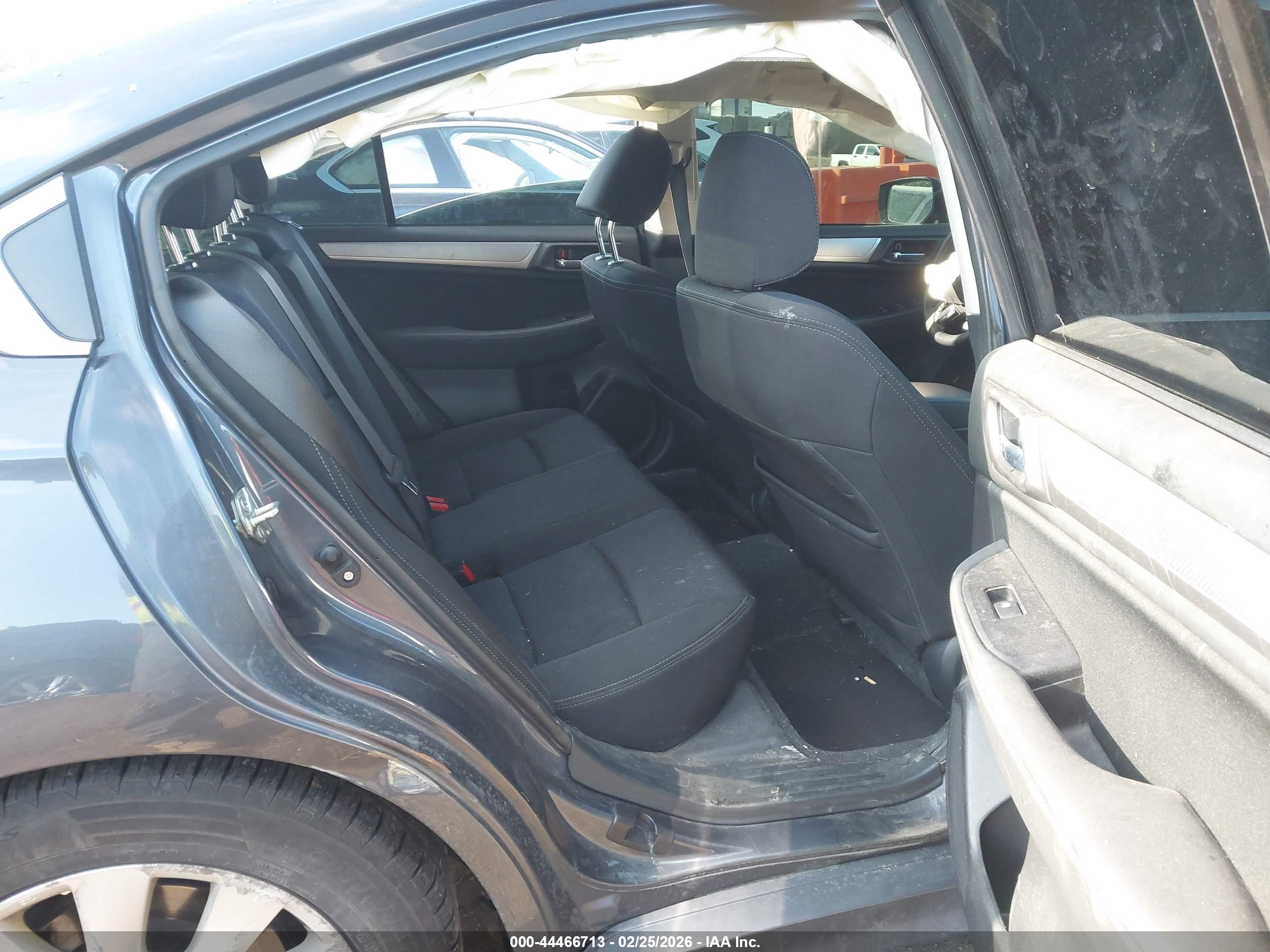 SUBARU LEGACY image 8