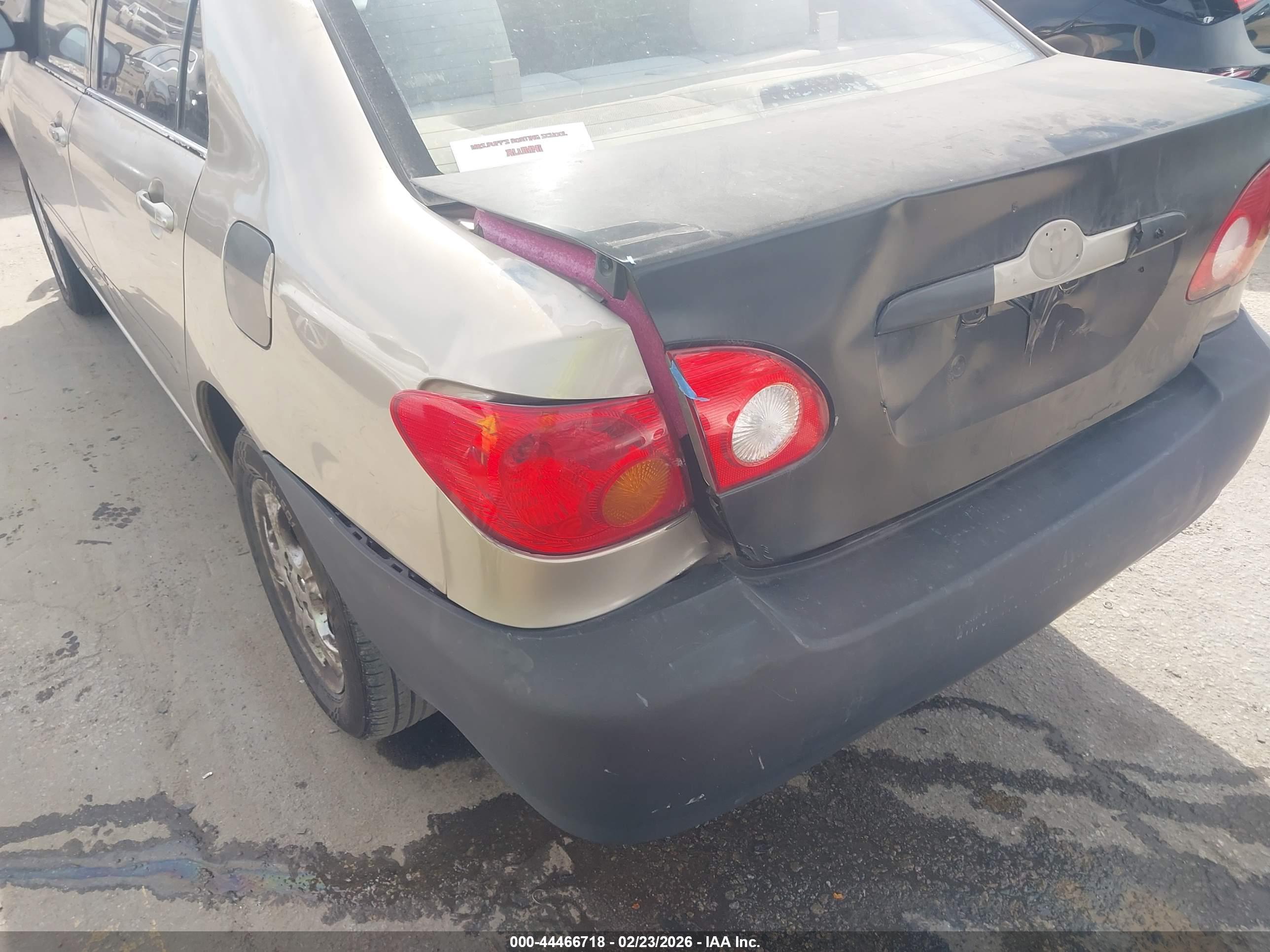 TOYOTA COROLLA image 6