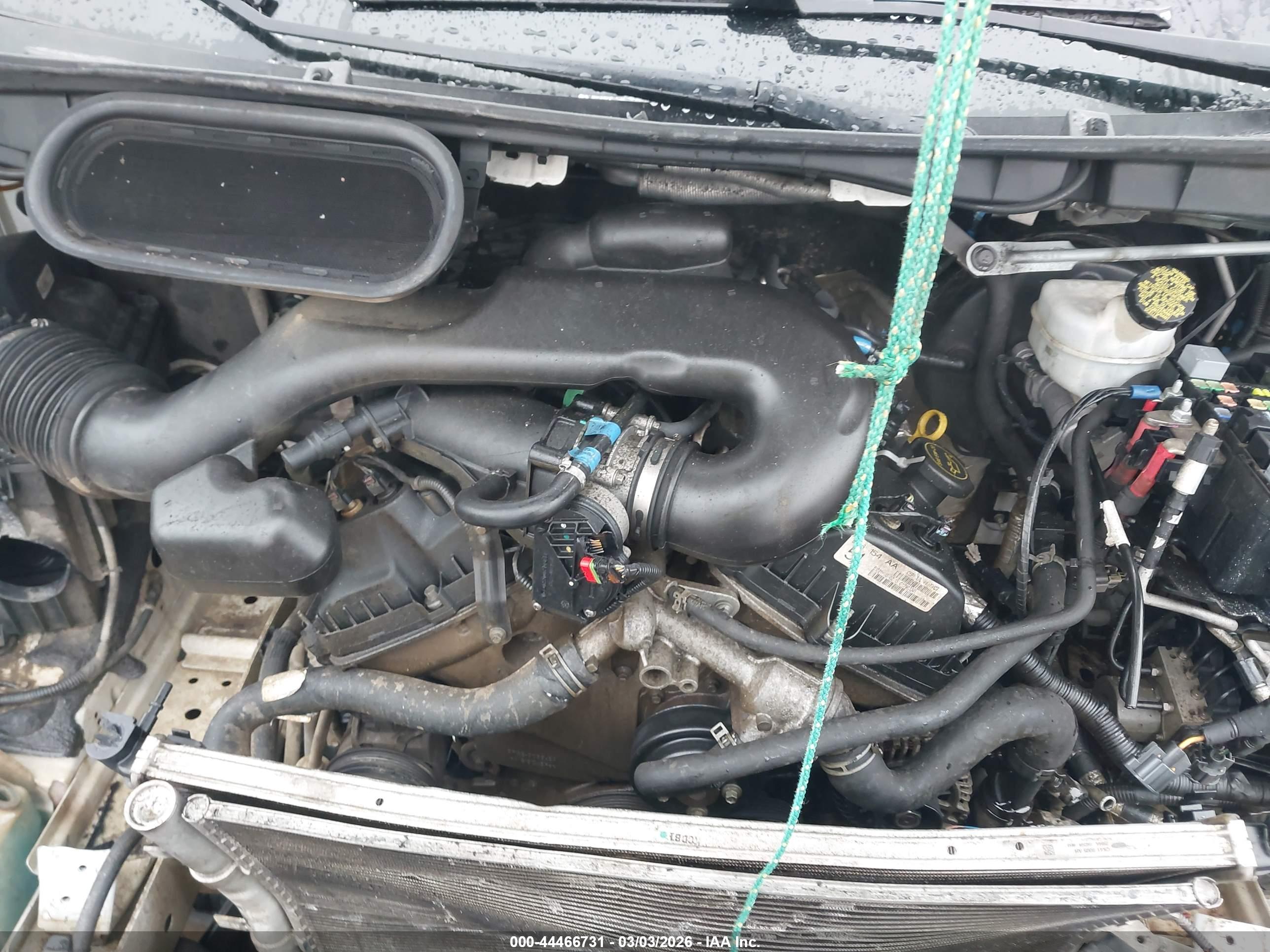 FORD TRANSIT-350 image 10
