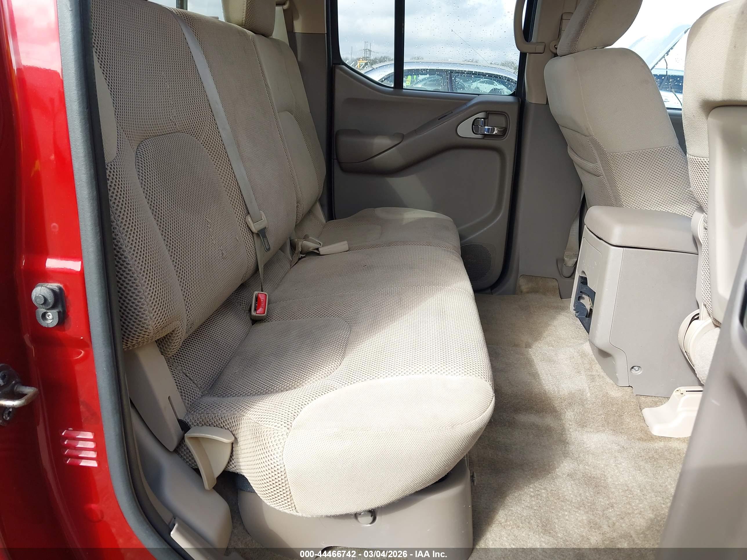 NISSAN FRONTIER image 8