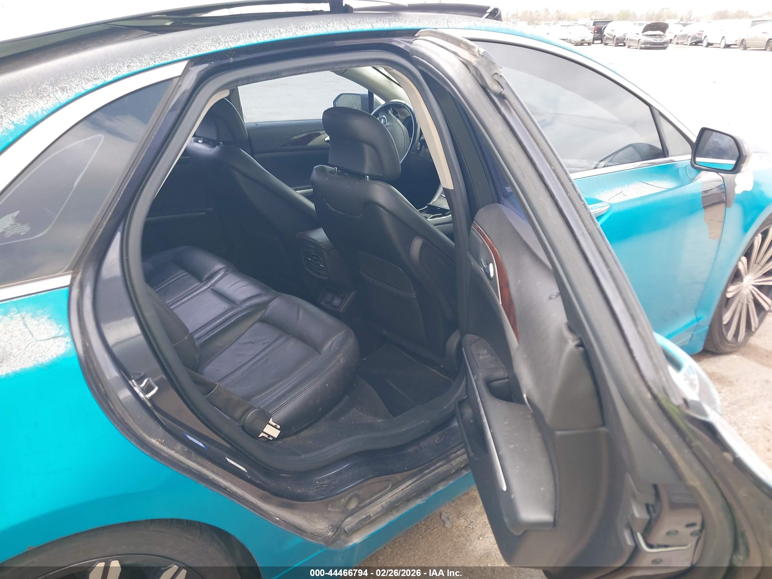 LINCOLN MKZ image 8