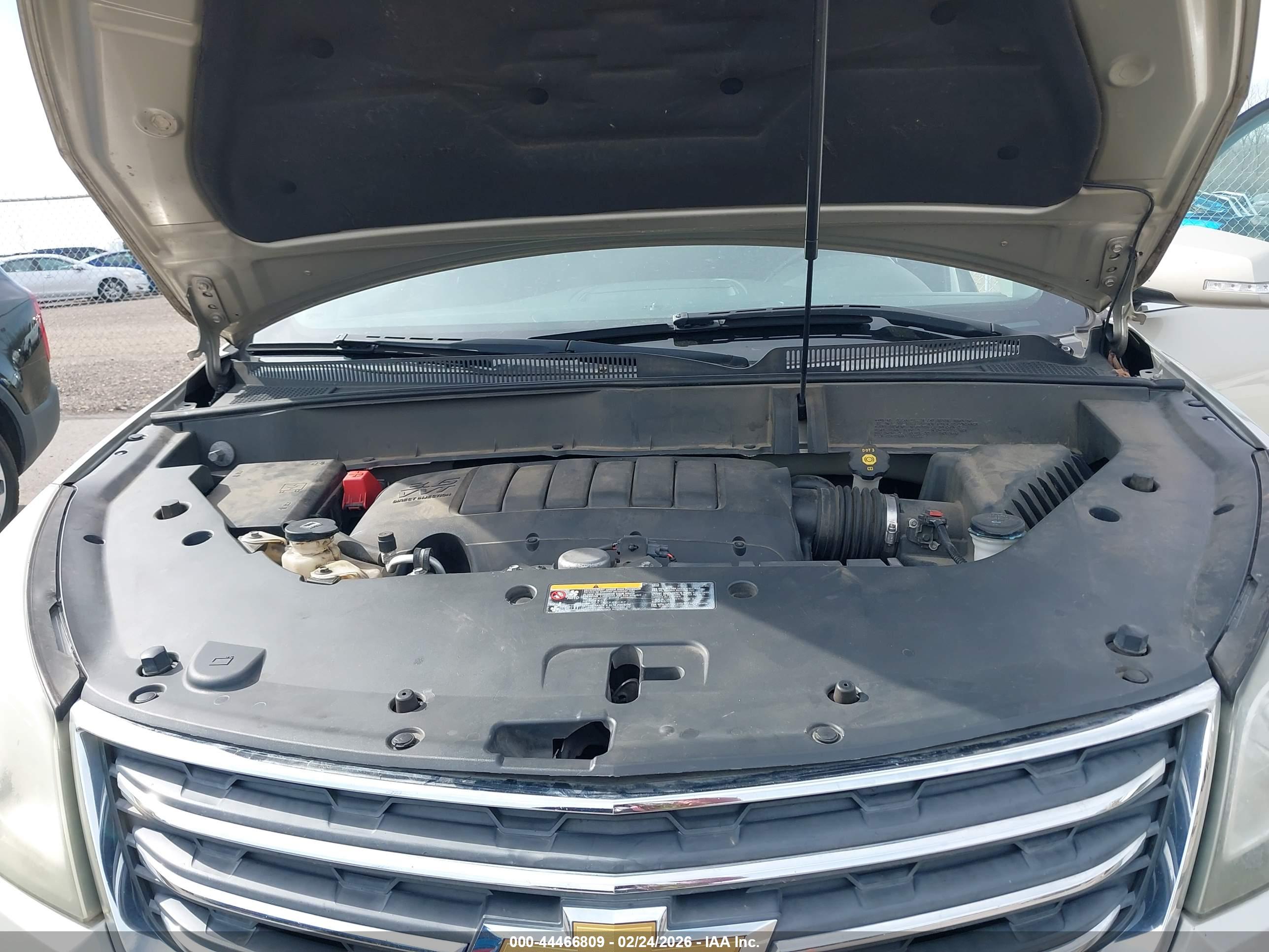 CHEVROLET TRAVERSE image 10