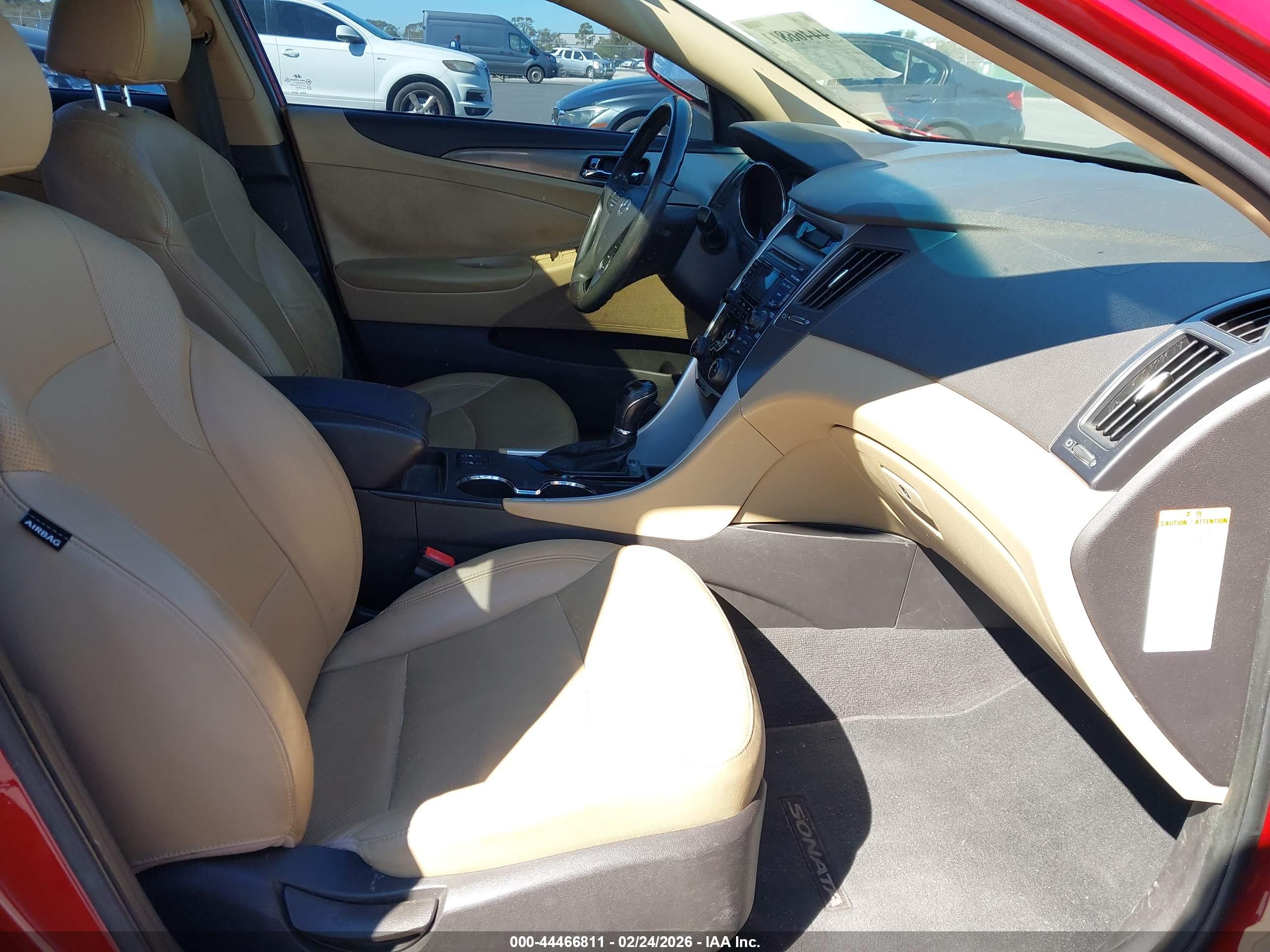HYUNDAI SONATA image 5